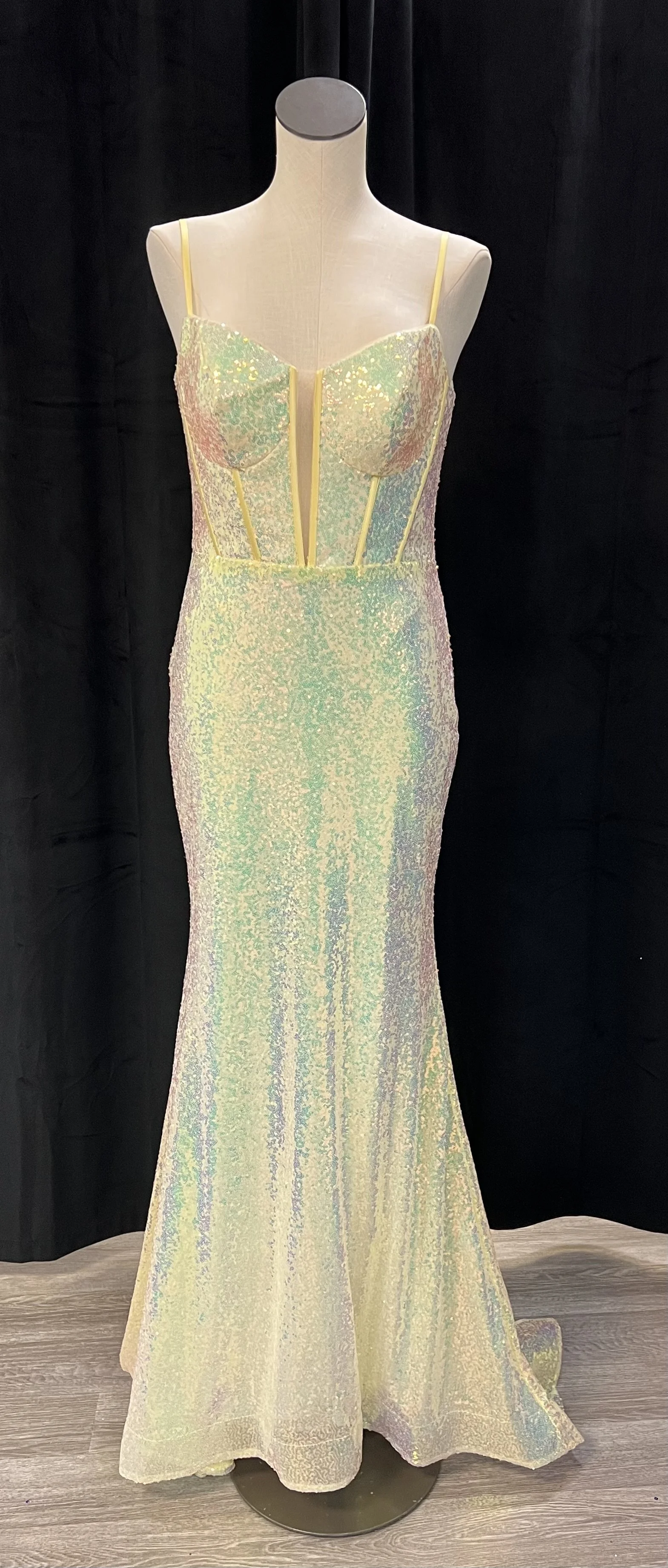 Sherri Hill Size 10 55522 light yellow
