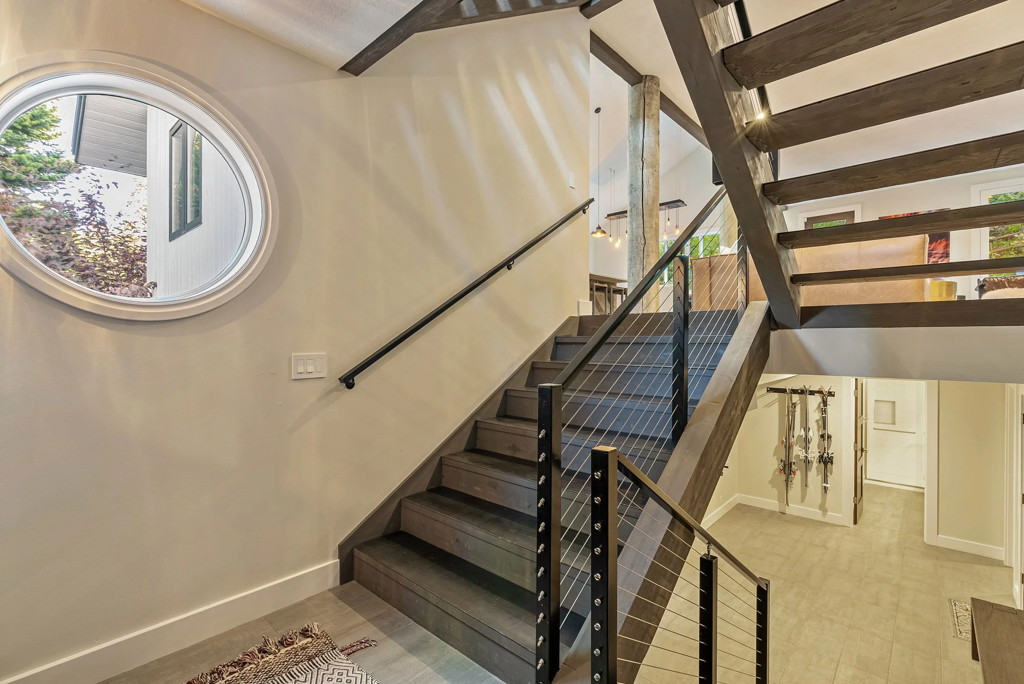 5 - 3253 Big Spruce Way.jpg