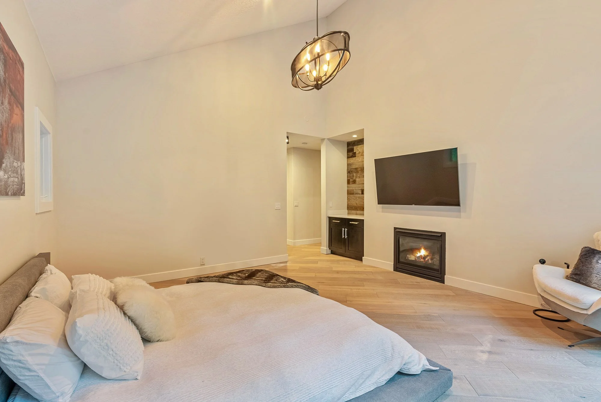 20 - 3253 Big Spruce Way.jpg