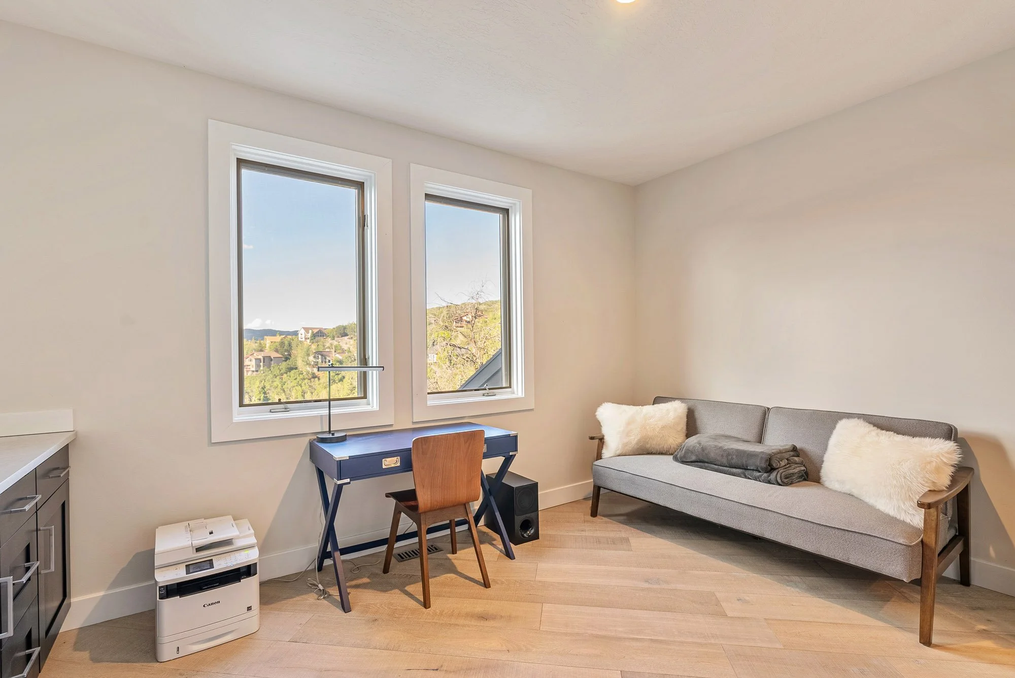 23 - 3253 Big Spruce Way.jpg