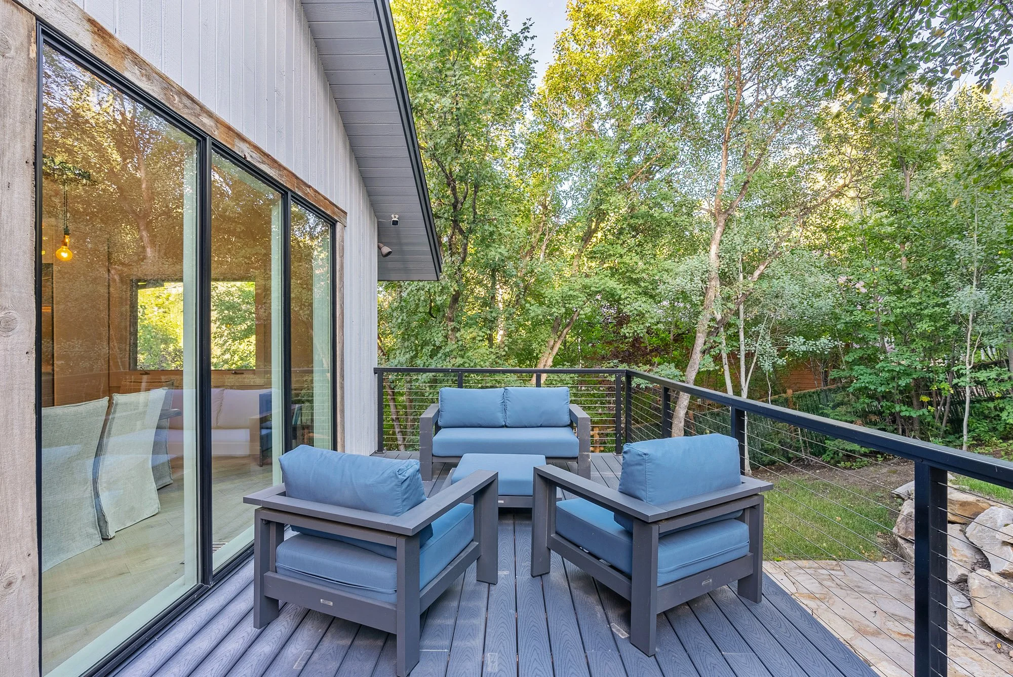 16 - 3253 Big Spruce Way.jpg