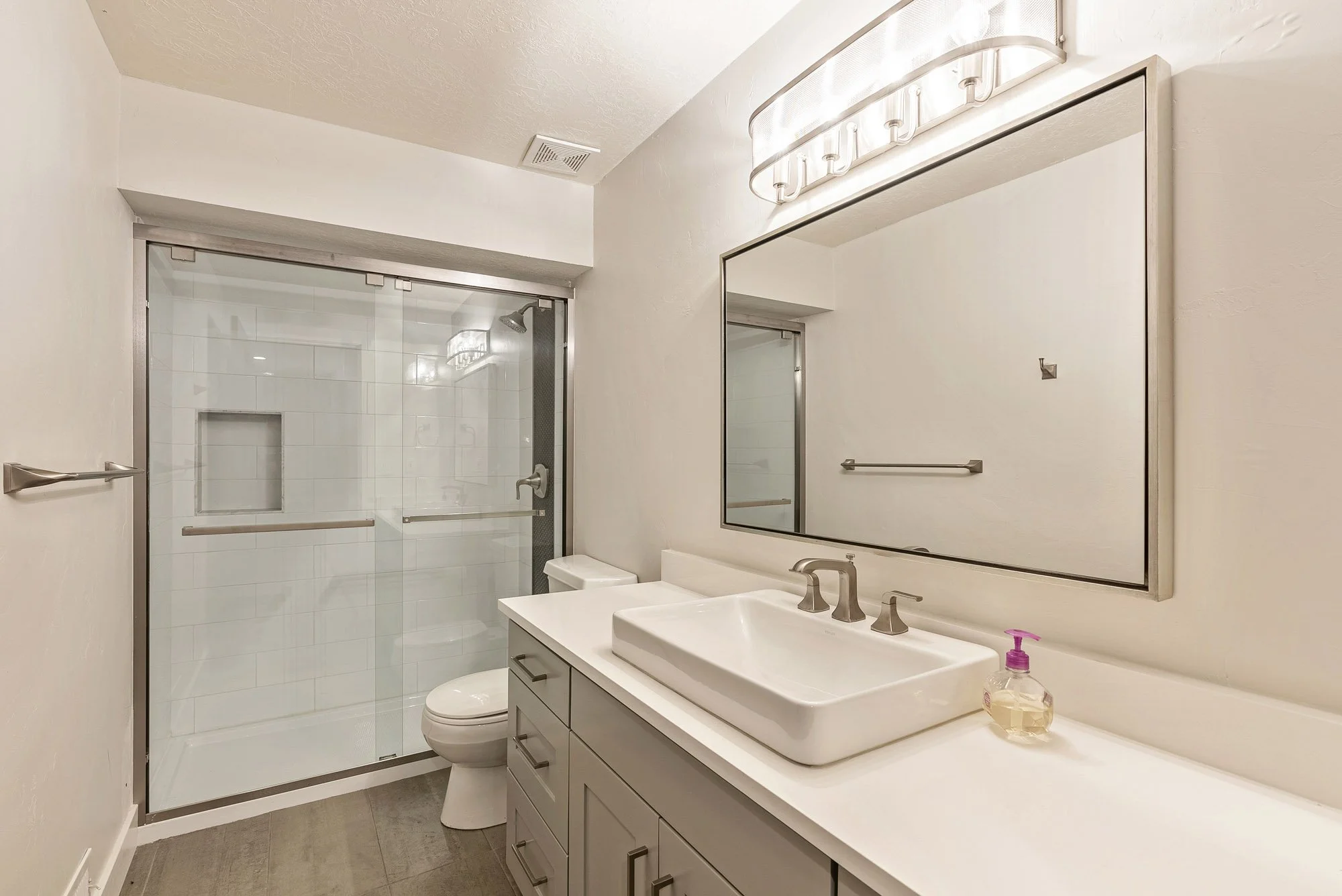 38 - 3253 Big Spruce Way.jpg