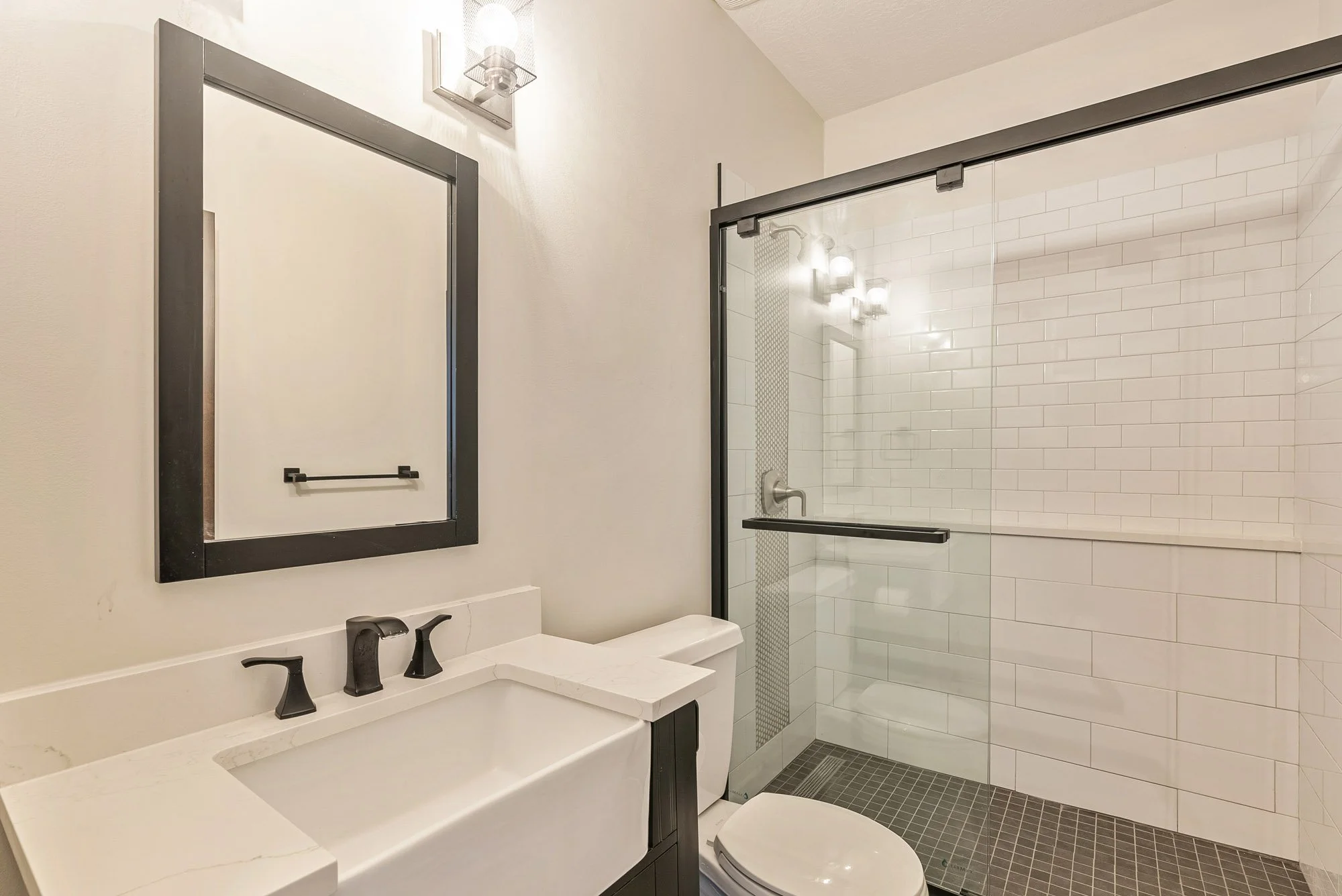 25 - 3253 Big Spruce Way.jpg