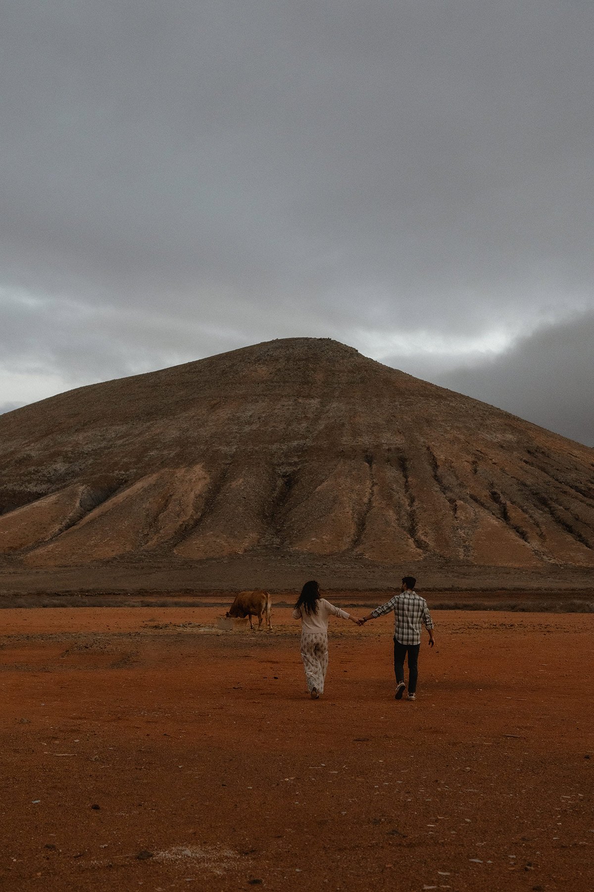 Timeless Fashion Engagement Fuerteventura Beach Ranch Mountains Volcanic Cinematic-155.jpg
