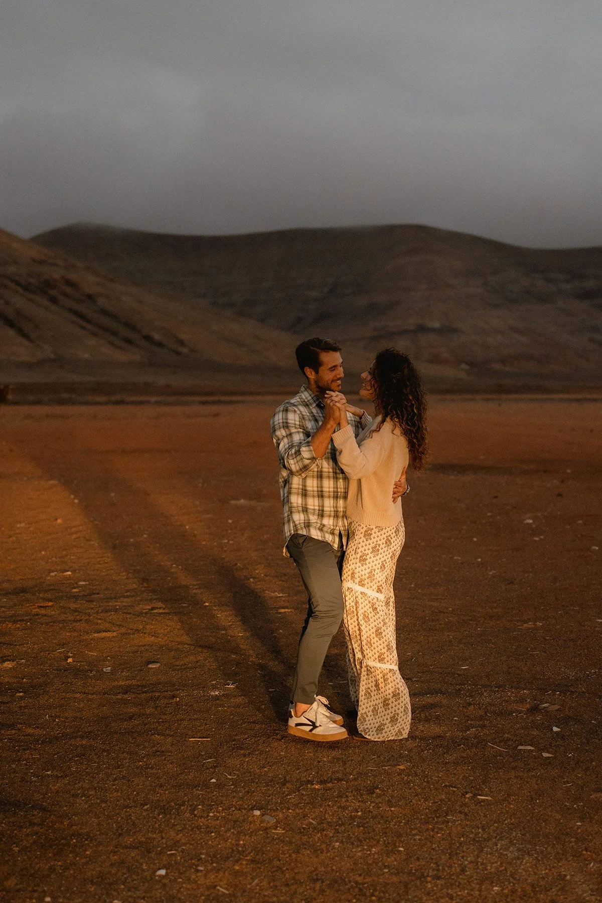 Timeless Fashion Engagement Fuerteventura Beach Ranch Mountains Volcanic Cinematic-184.jpg