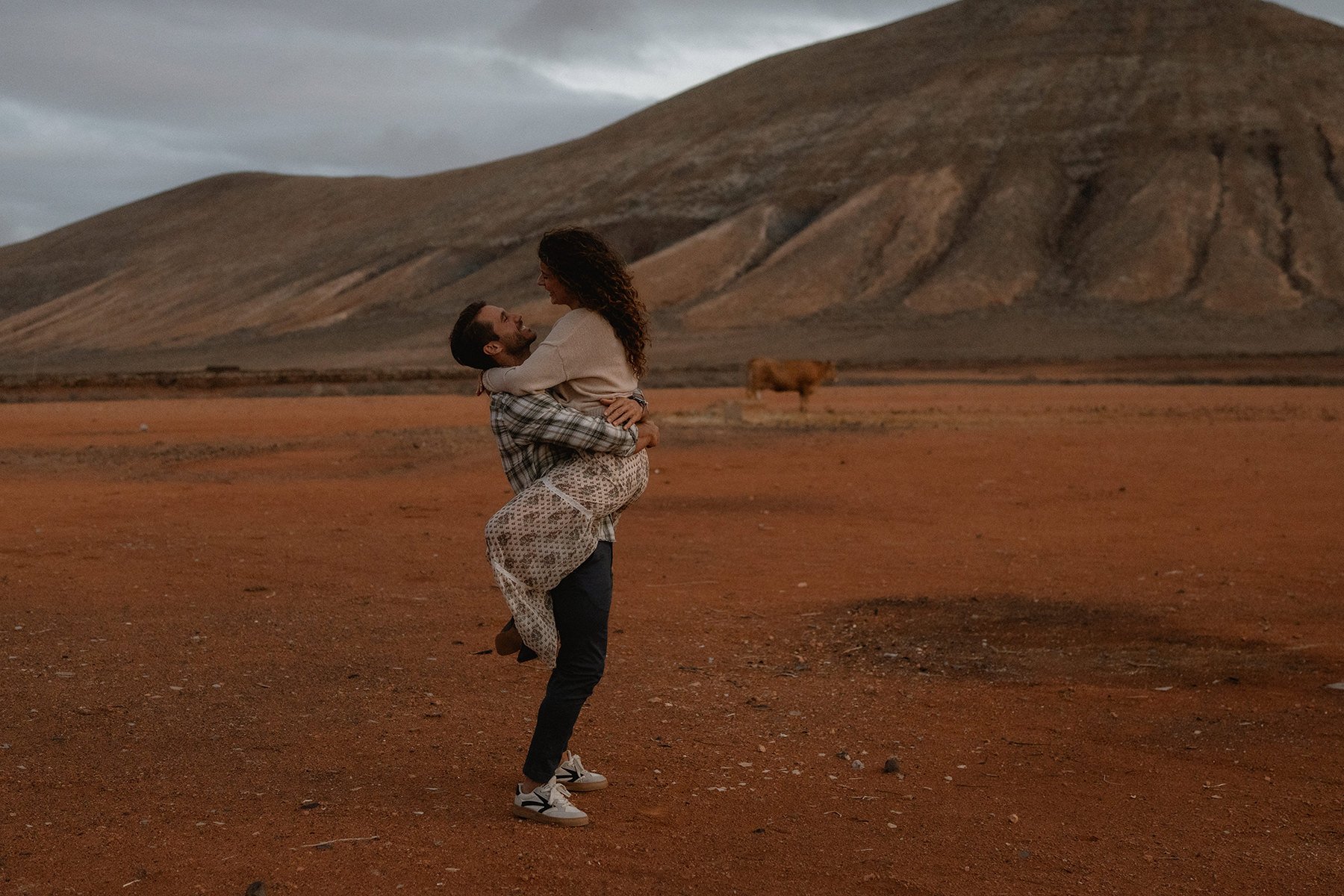 Timeless Fashion Engagement Fuerteventura Beach Ranch Mountains Volcanic Cinematic-171.jpg