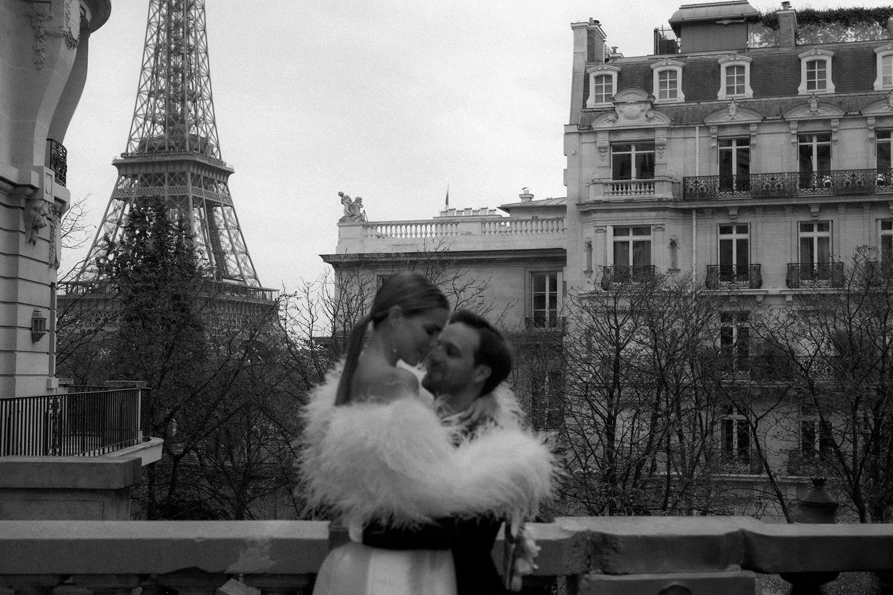 Timeless Fashion Elopement Paris Cinematic-14.jpg