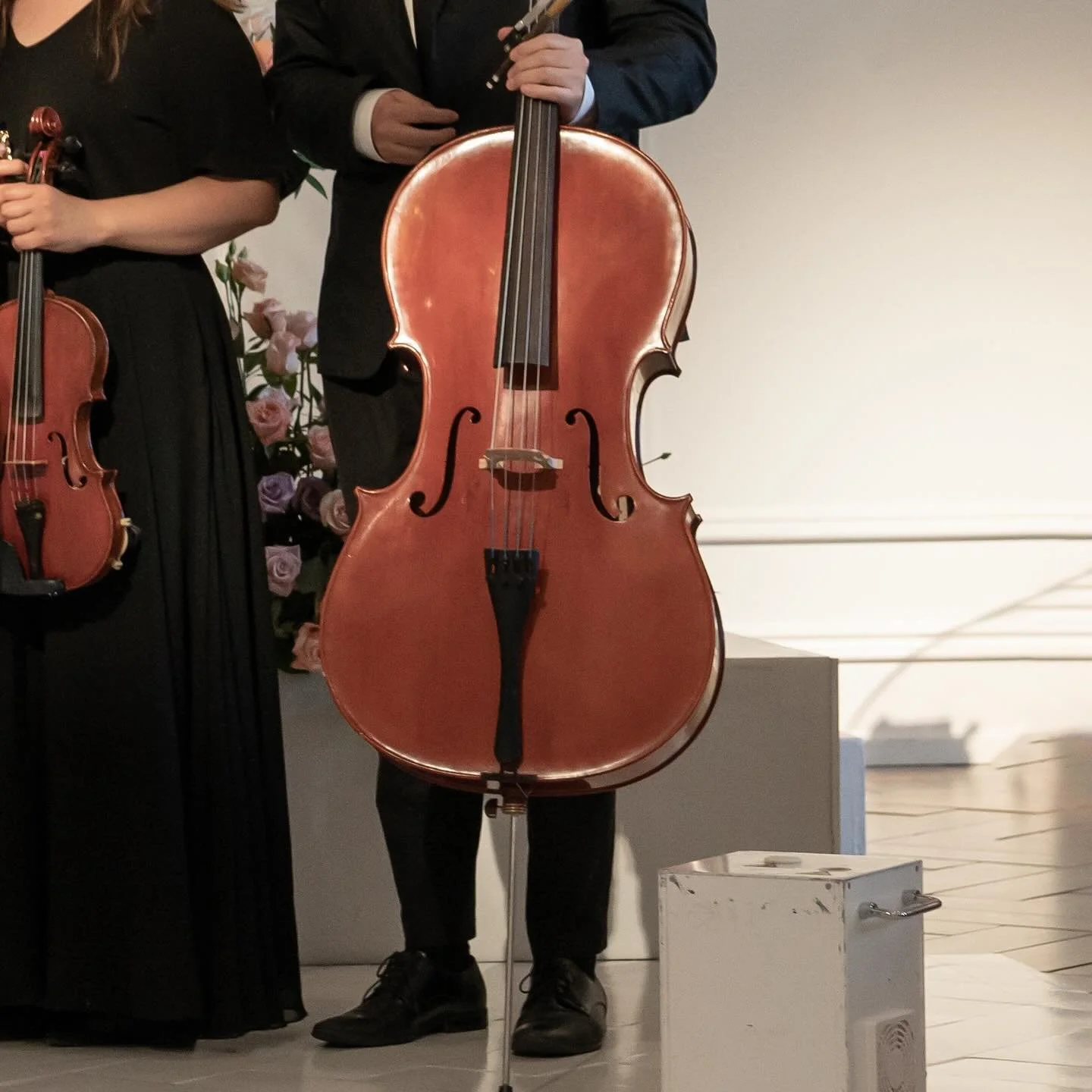 #torontowedding #torontoweddingstrings #weddingmusicians #torontoweddingmusicians #livemusic #livemusicians #ceremony #prelude #cocktailhour #receptionmusic #violin #violinist #viola #cello #cellist #harp #piano #stringduo #stringtrio #stringquartet 