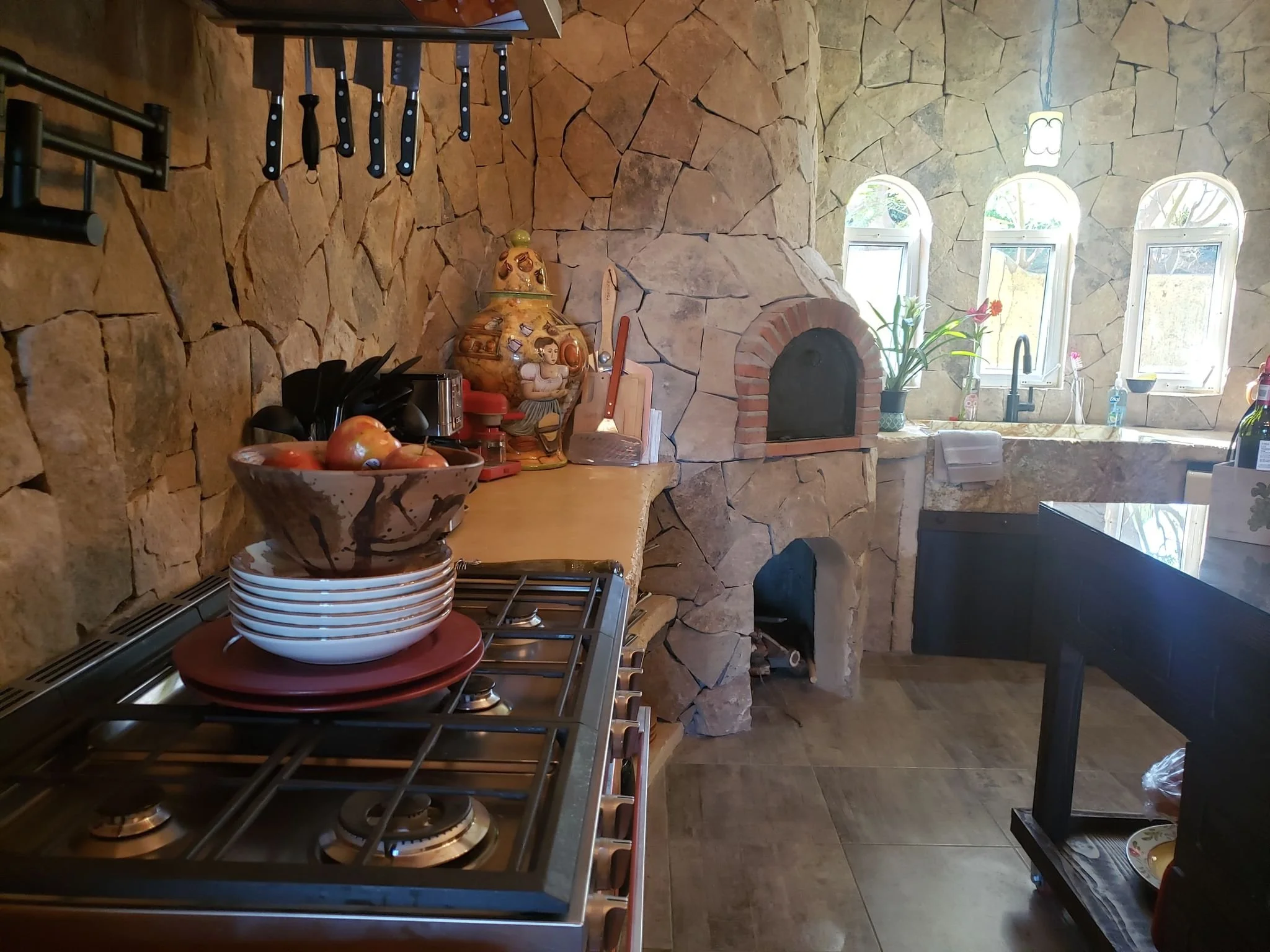 CJ KITCHEN 5.jpg