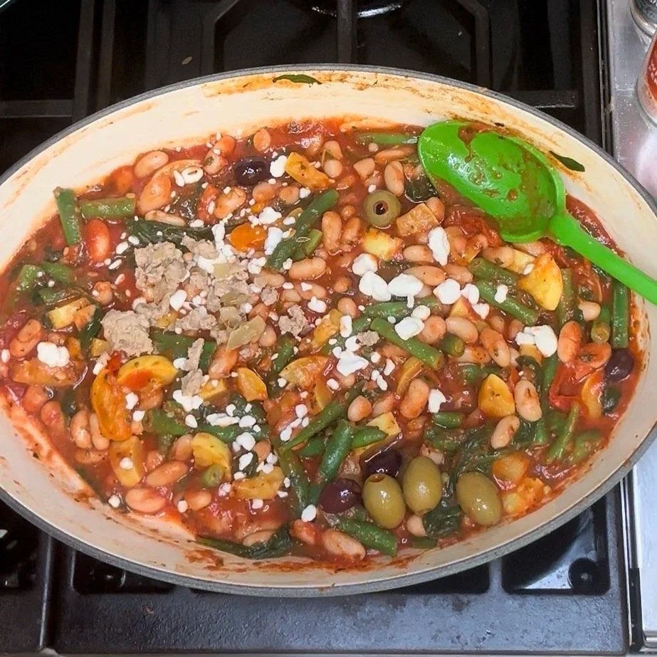 Heart-Supportive Mediterranean Vegetable &amp; Bean Bowl