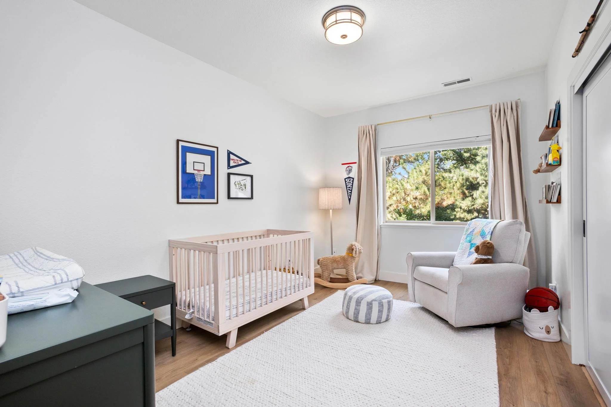 490 Balmoral050.jpg