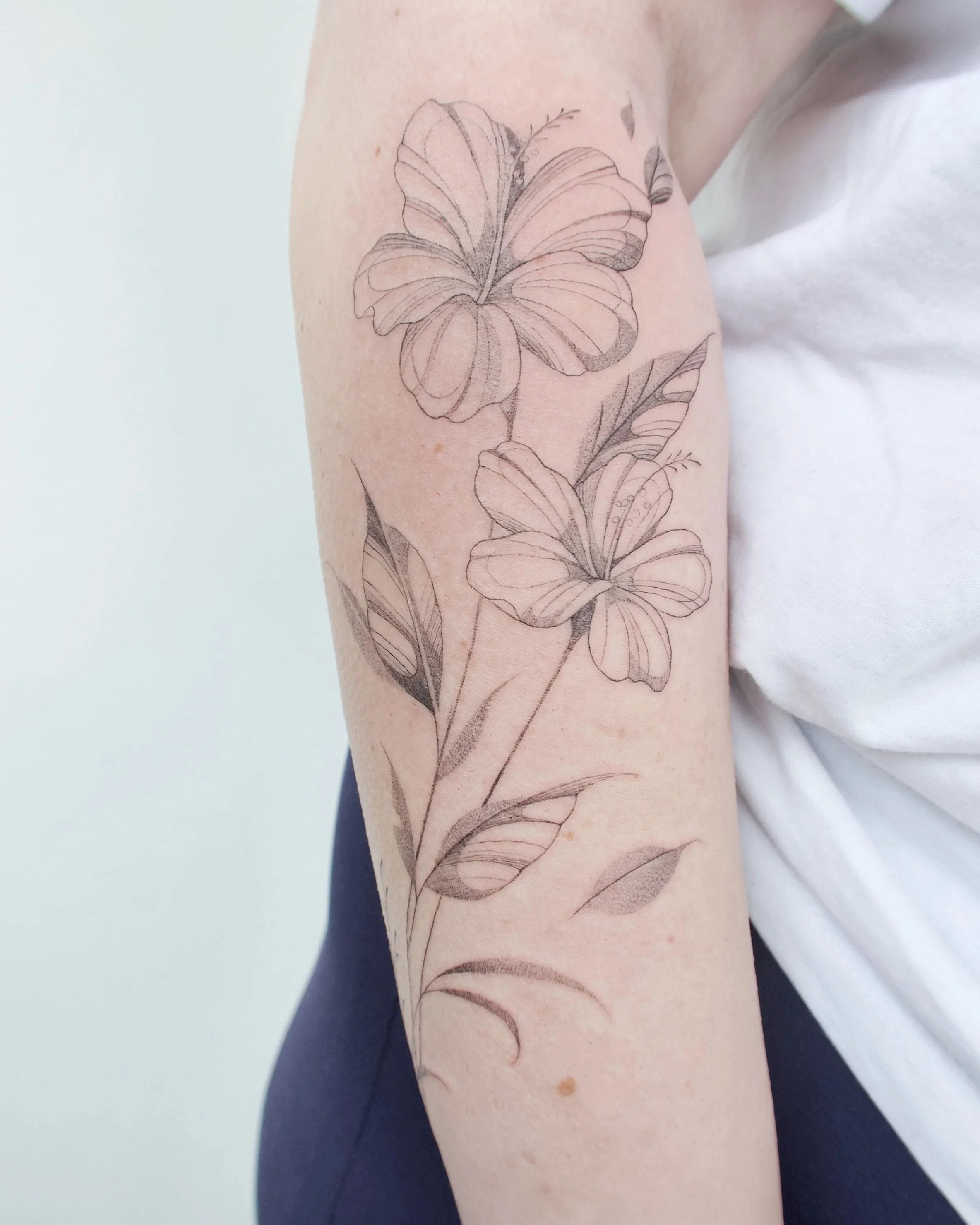floral sleeve hibiscus tattoo