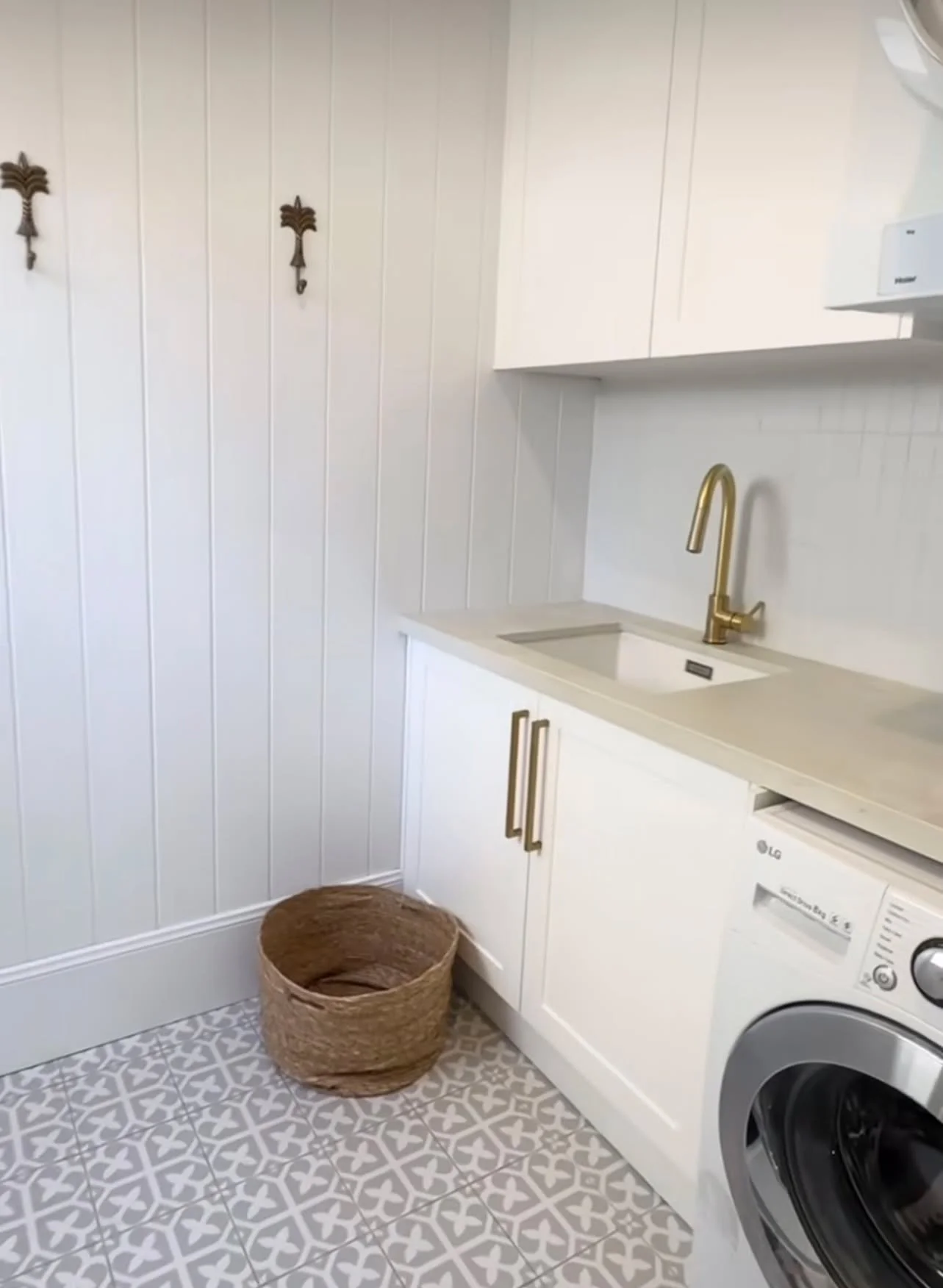 Bond Cleaning professionals with years of experience and the right supplies can complete a bond clean within 4-8 hours. 
Every home is unique, and its size, the number of rooms, fixtures, and condition determine how long the professionals will take t
