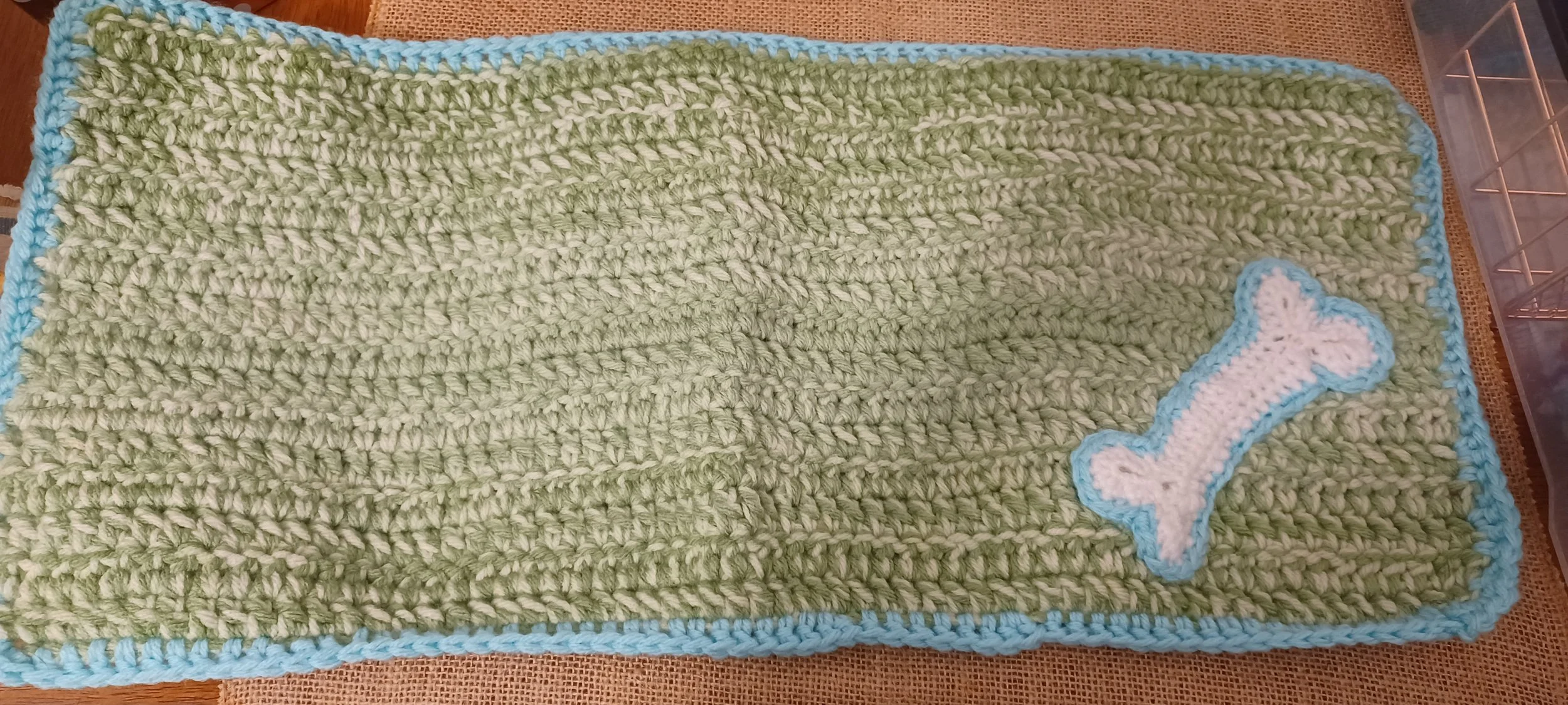Dog food mat