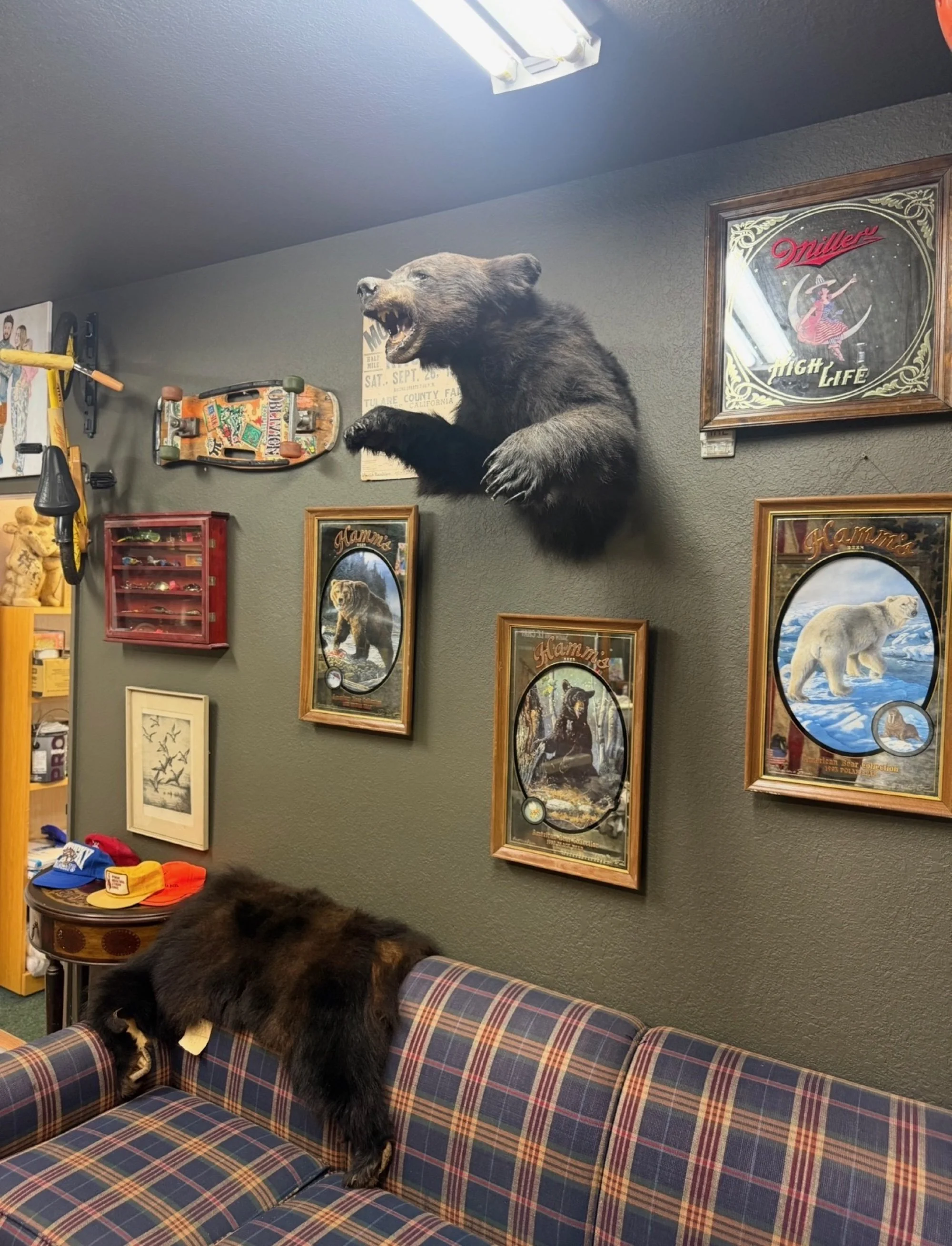 sf-lounge-wall.jpg
