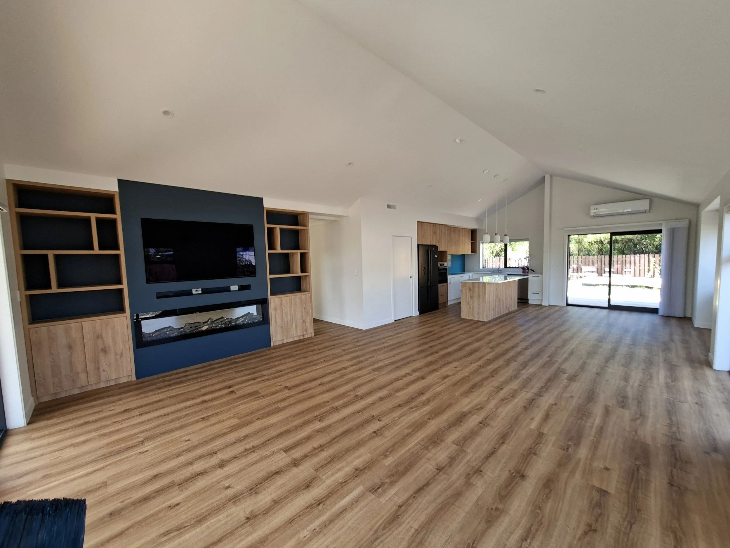Featurewall.paintingdunedin.jpg