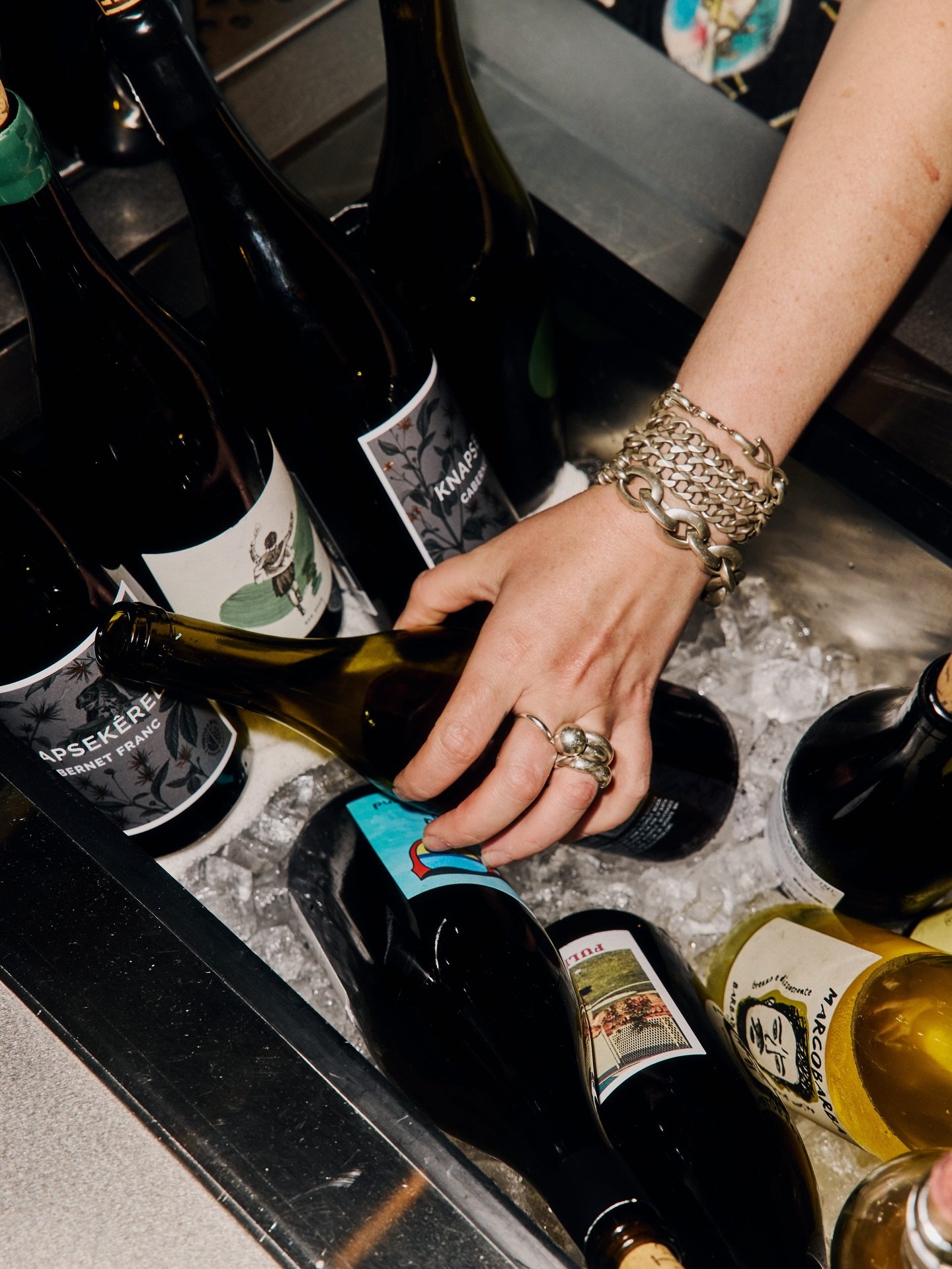 Leave your parka at home, saddle up to the bar &mdash; pouring 💎s + keeping things feelin SPRING all night long 💐