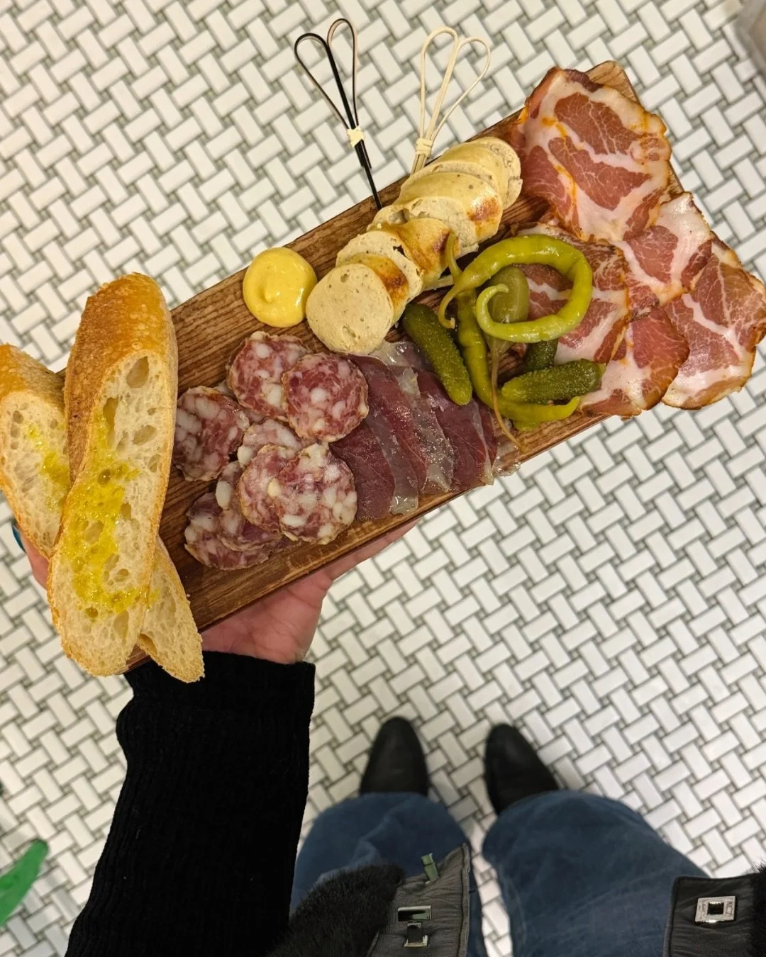 HOUSE. MADE. CHARCUTERIE. We have been searching high and low for years for quality charcuterie made locally, so we are beyond 🤤 to be able to share boards like this with you. 

Voil&agrave; a rotating mix of cured / fresh 🐖🦆 &mdash; available in 