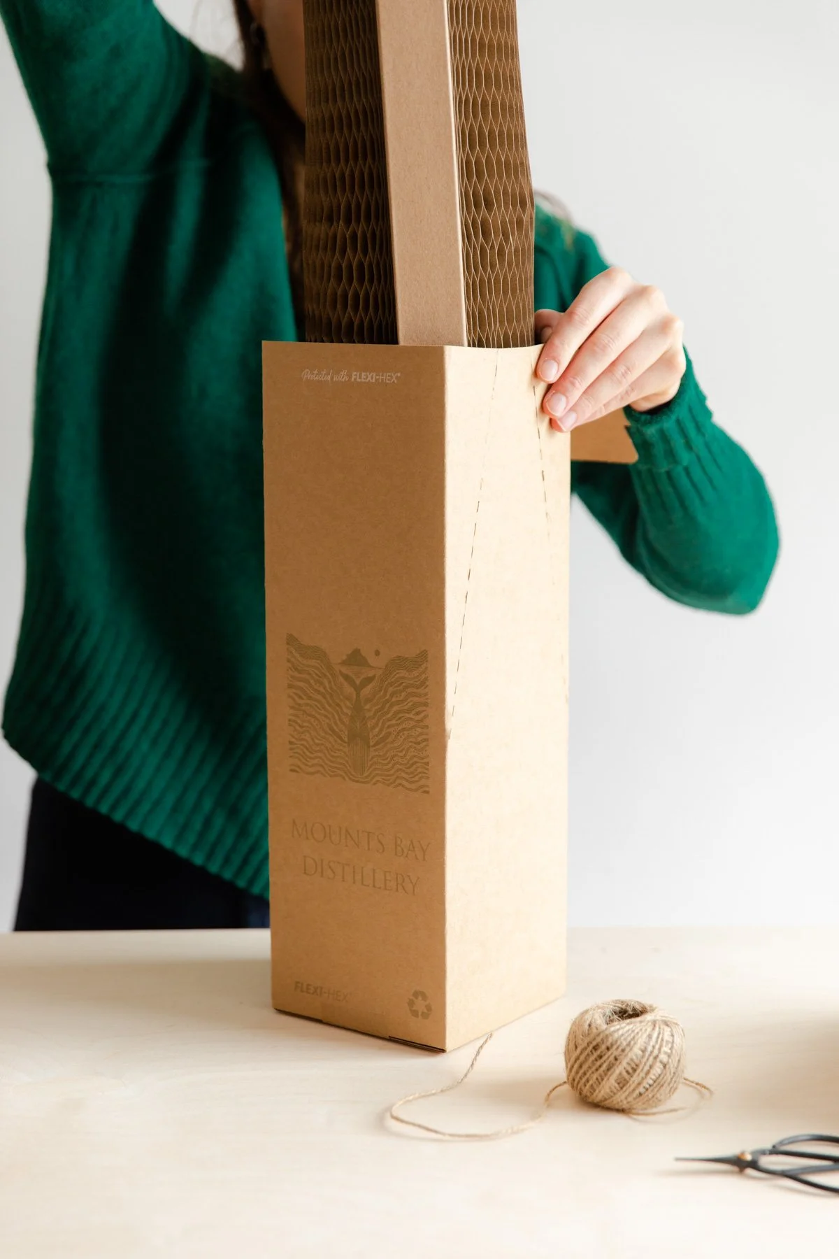 4 Flexi-Hex Single Pinch Top Box PIN-BOX-001CL.jpg