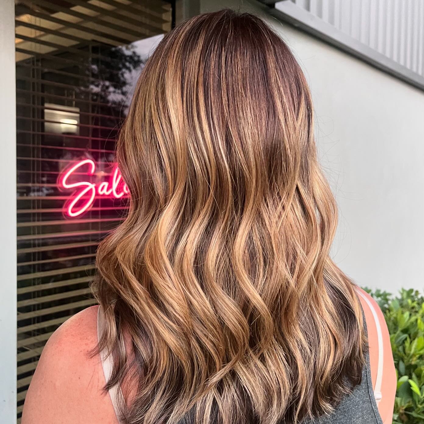 Artist: Makaela 

✨Online Booking: www.vagaro.com/westhauscolorandextentionstudio

📞 Call Or Text (727) 312-5000 ✨
📍1714 Davenport Drive Suite 203, Trinity FL 34655
💌 westhaushairstudio@gmail.com
🖥️ www.westhaushairstudio.com

#tampaflorida #tamp