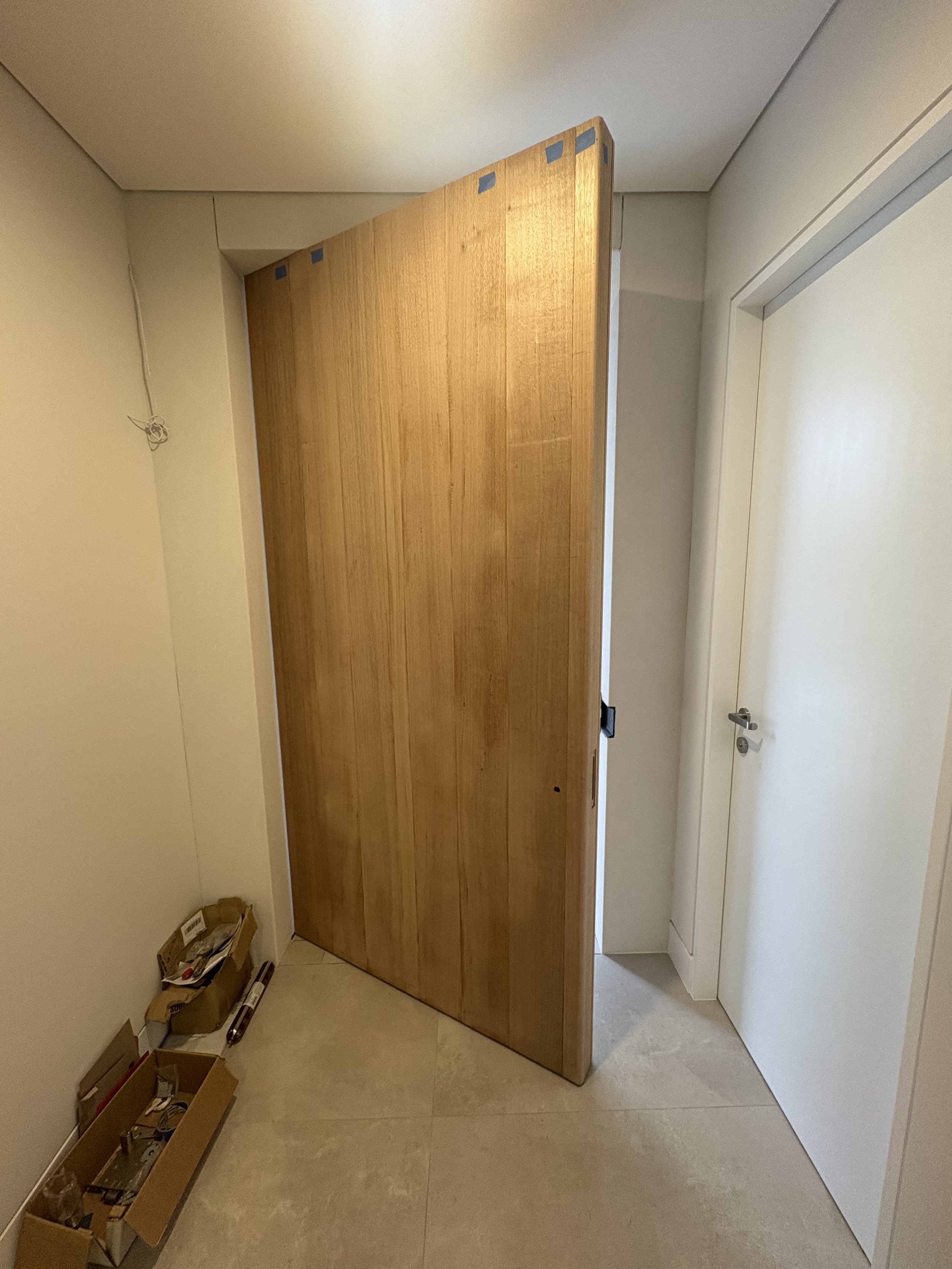Feature timber door