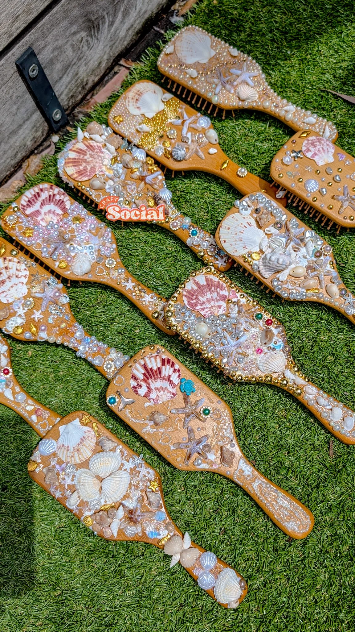 shell brush craft social_20260119_002155987.jpg
