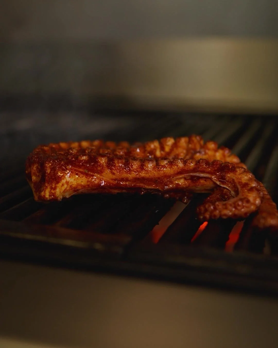 Pulpo a las brasas. 
Contraste y precisi&oacute;n. 

#M&eacute;ridaYucat&aacute;n 

Reserva v&iacute;a open table +52 999 900 8324