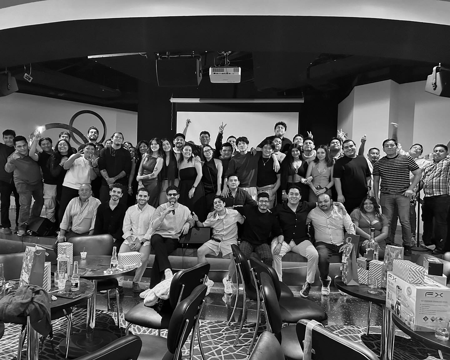 Uni&oacute;n, gratitud y visi&oacute;n: Nuestra posada Grupo Zorelo.

Cerramos el a&ntilde;o celebrando el motor m&aacute;s importante de nuestra organizaci&oacute;n: las personas, gracias a todo el equipo por demostrar que, cuando trabajamos con un 