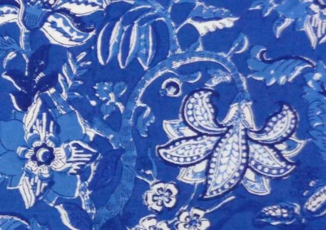 Blue Lilly White Quilt - Handmaids Global Collection
