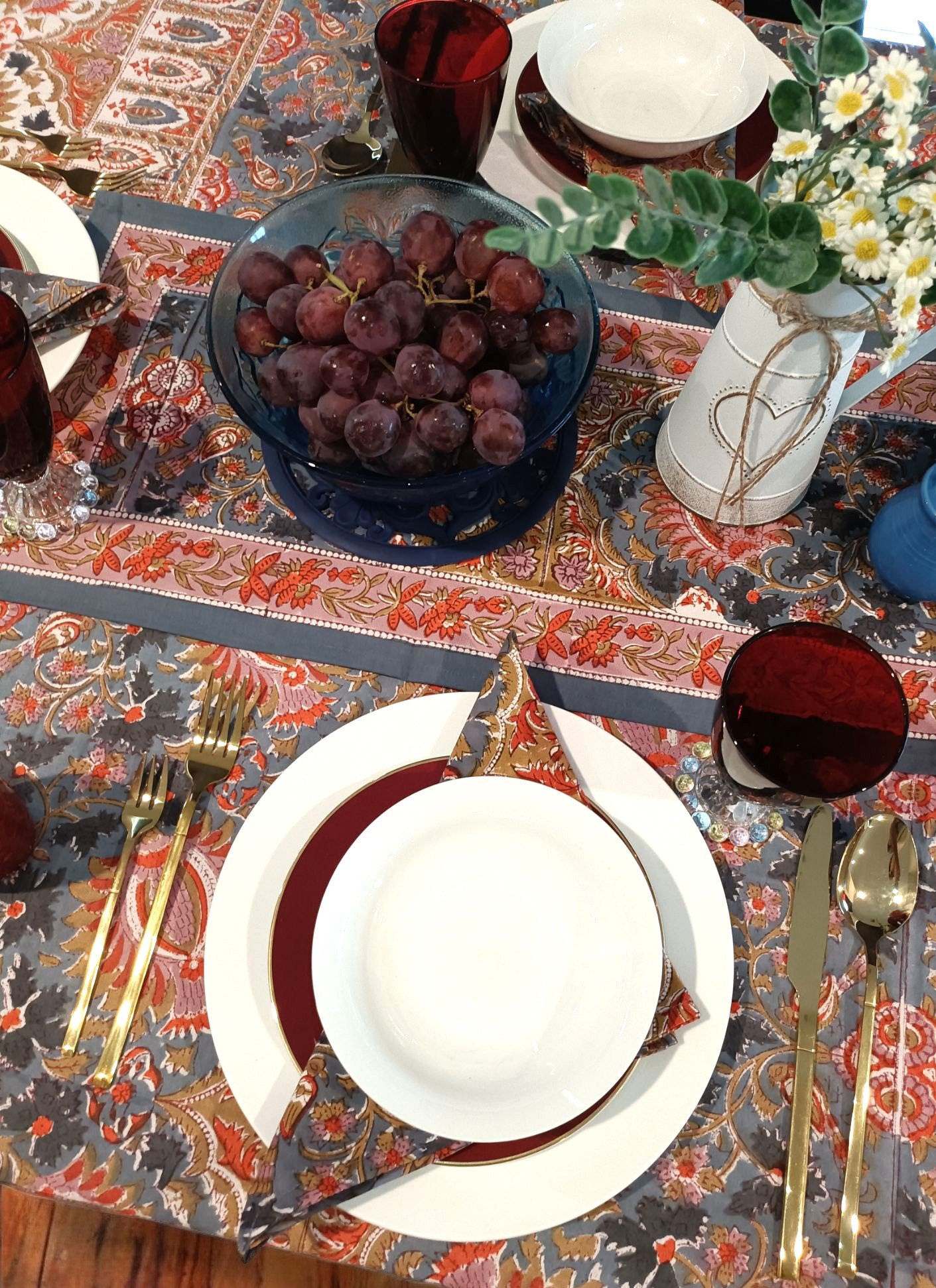 paradise bird table setting 2.jpg