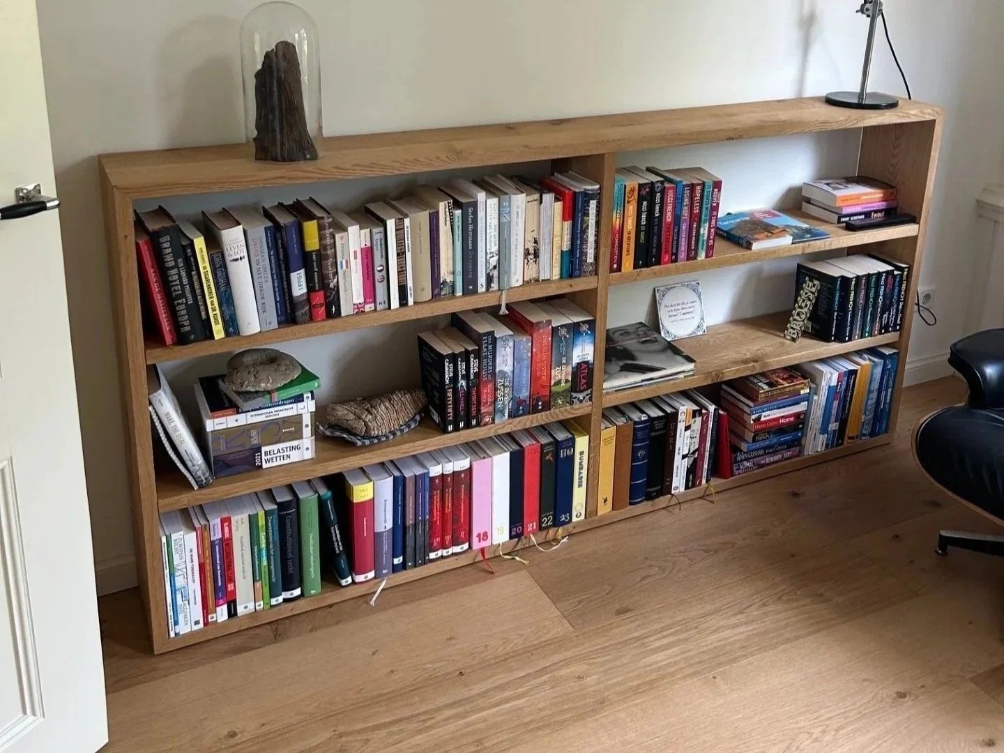 Eiken boekenkast
