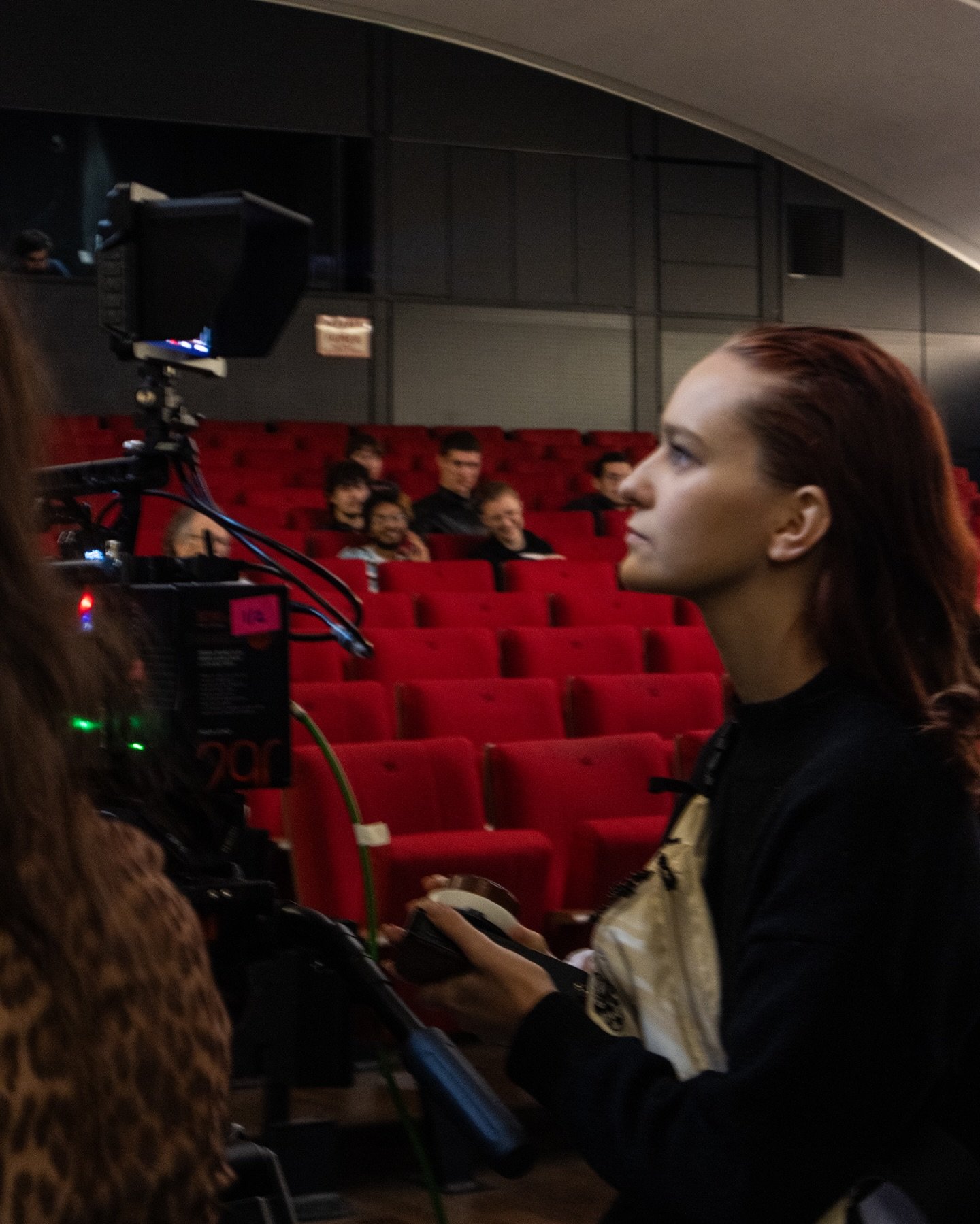 “Le fauteuil d’à côté” de @camille_colombet x @le_fauteuil_d_a_cote
Réalisation @camille_colombet
Assistant.es réal @axellehlg @theodorepiat @cloclo.hz
Scripte @milamaurand
DOP @pabloalech
As