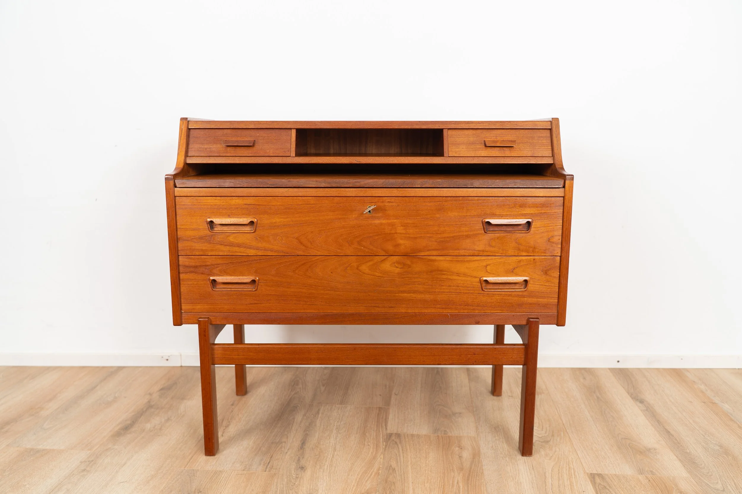 Writing Cabinet by Arne Wahl Iversen (2 of 20).JPG