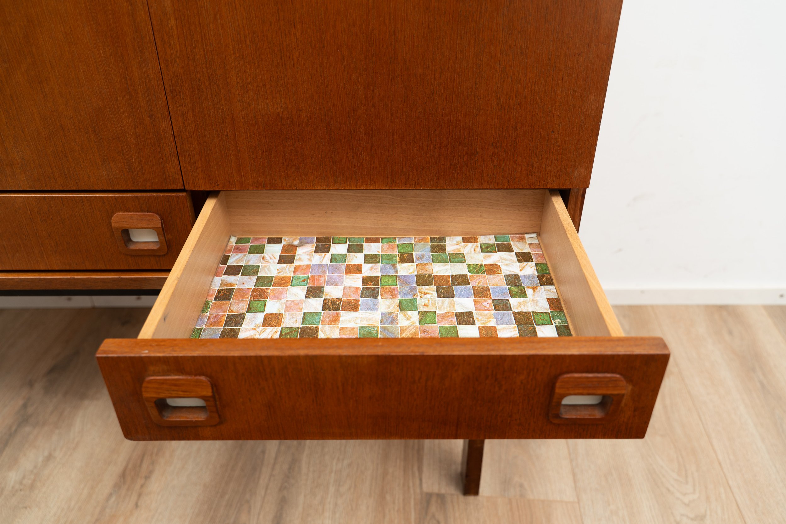 Highboard by Fristho (8 of 17).JPG