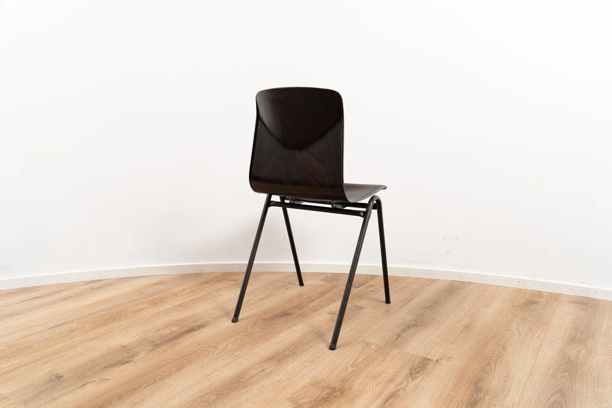 Galvanitas S25 - Black (4 of 5).JPG