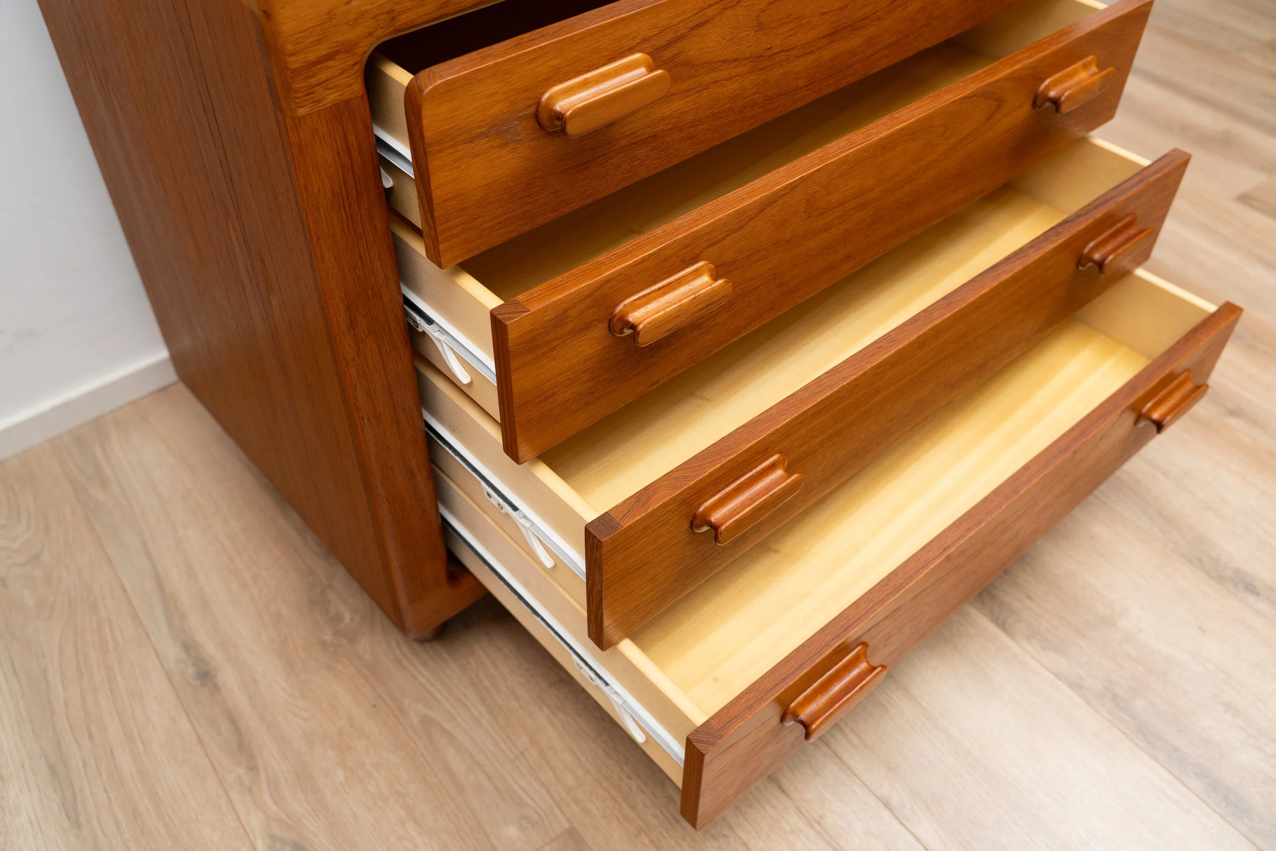 Secretaire by Dyrlund (13 of 16).JPG