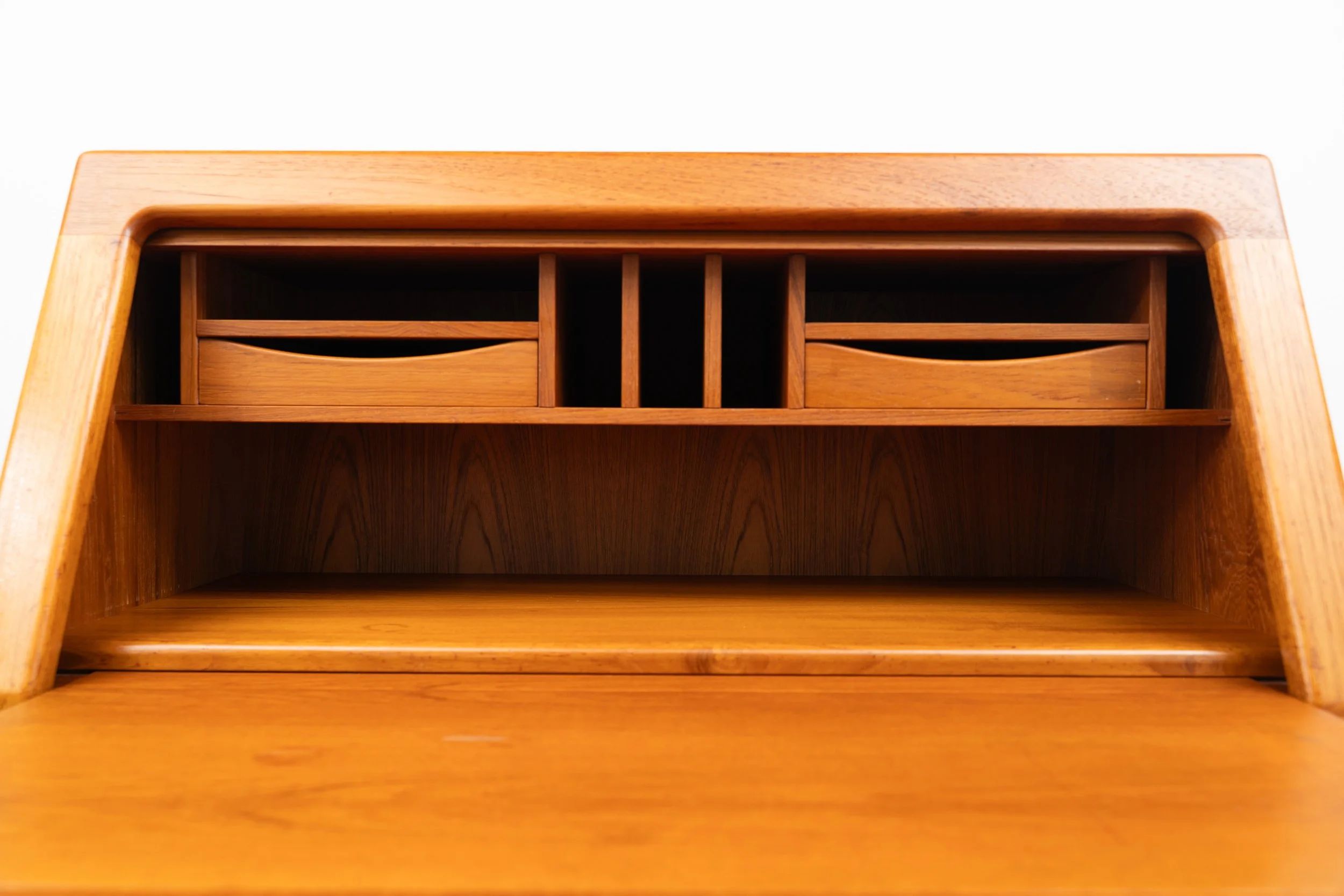 Secretaire by Dyrlund (9 of 16).JPG