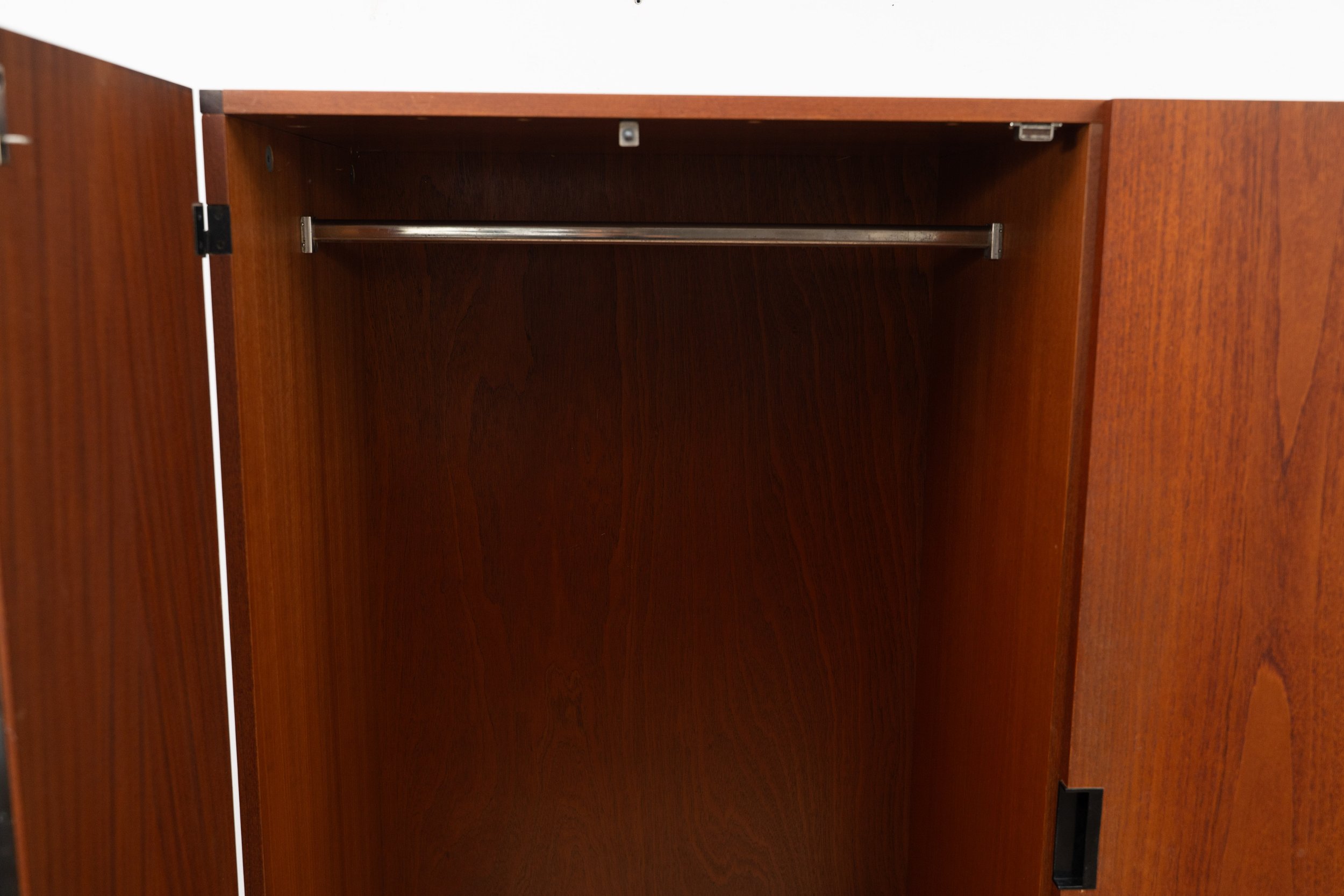 KU14 Wardrobe by Cees Braakman (11 of 17).JPG