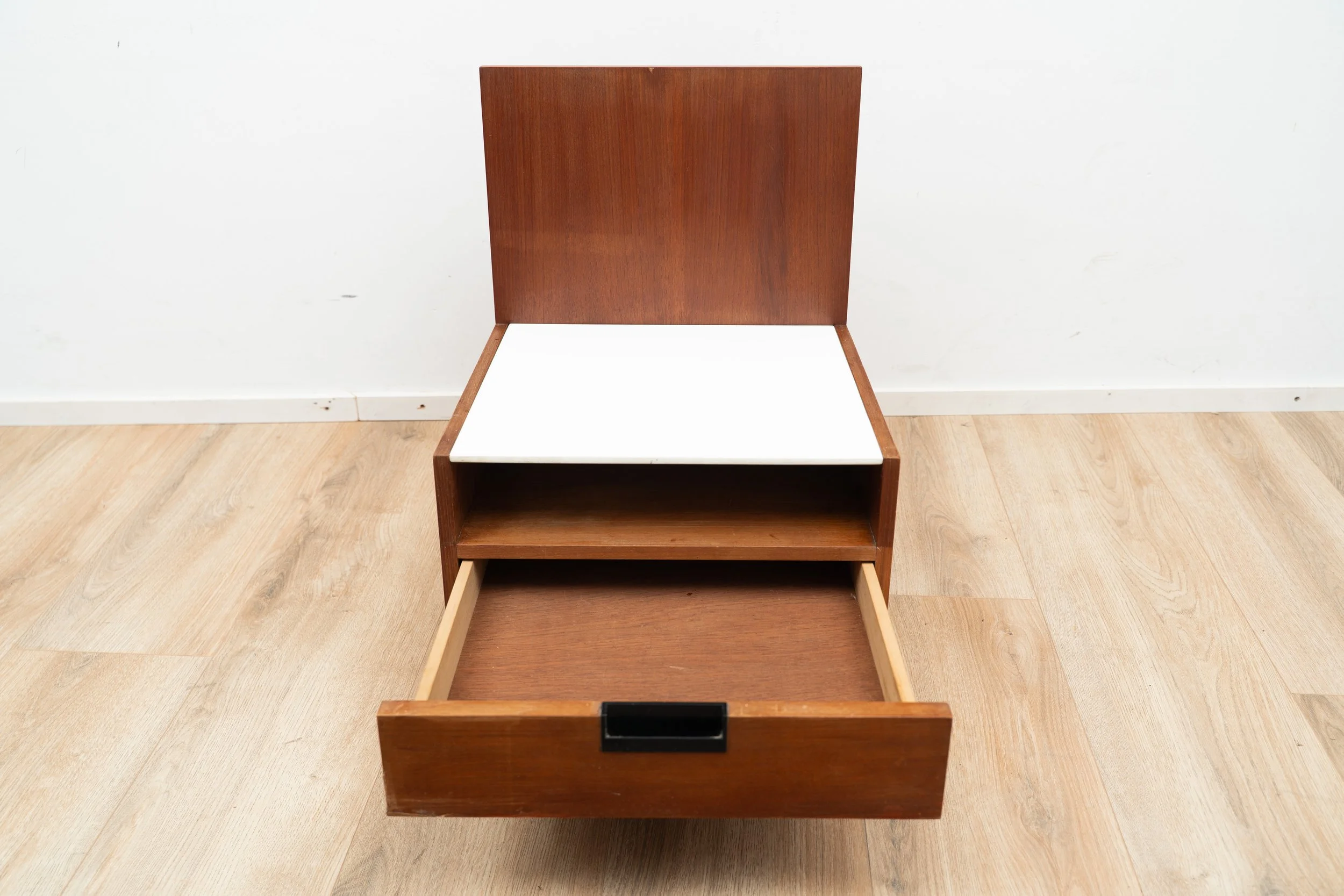 EU NU 11 Wall Cabinets by Cees Braakman 1 (6 of 9).JPG