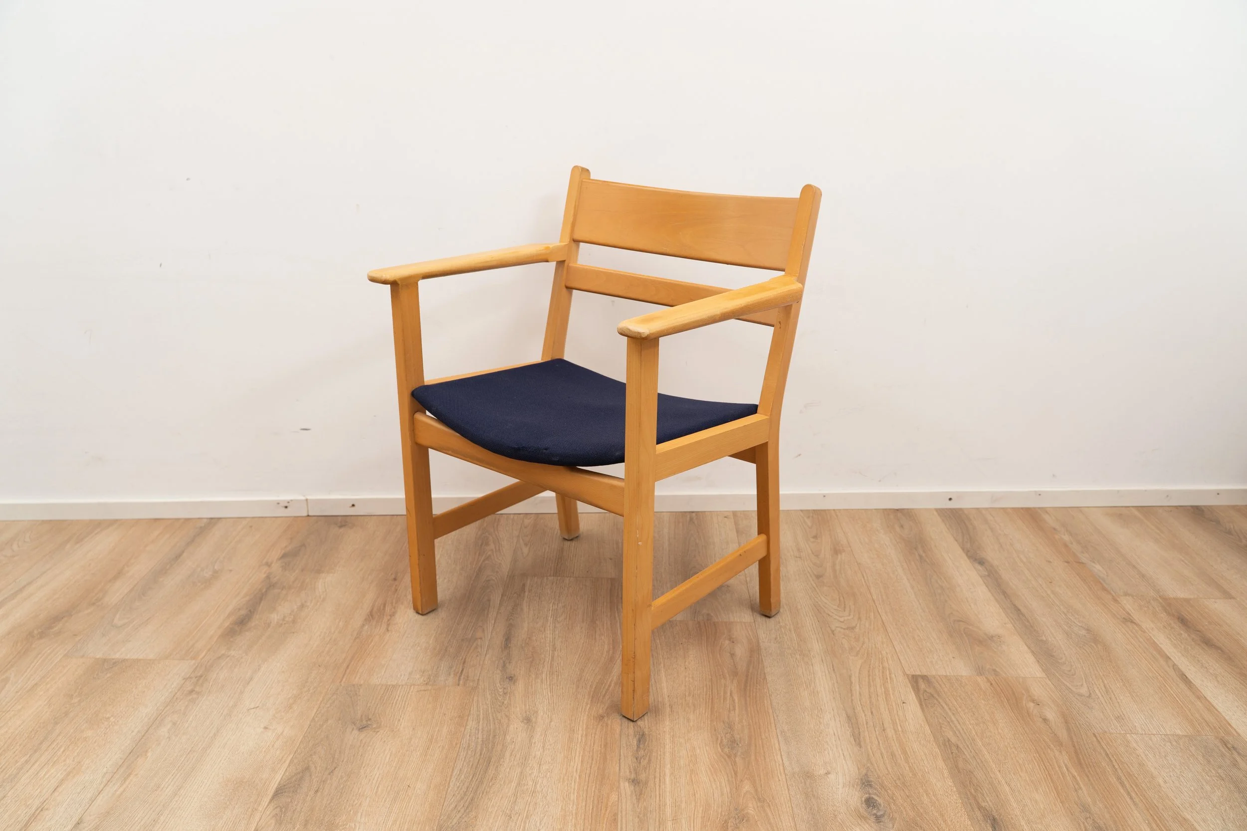 Armchair set by Hans J. Wegner (15 of 17).JPG