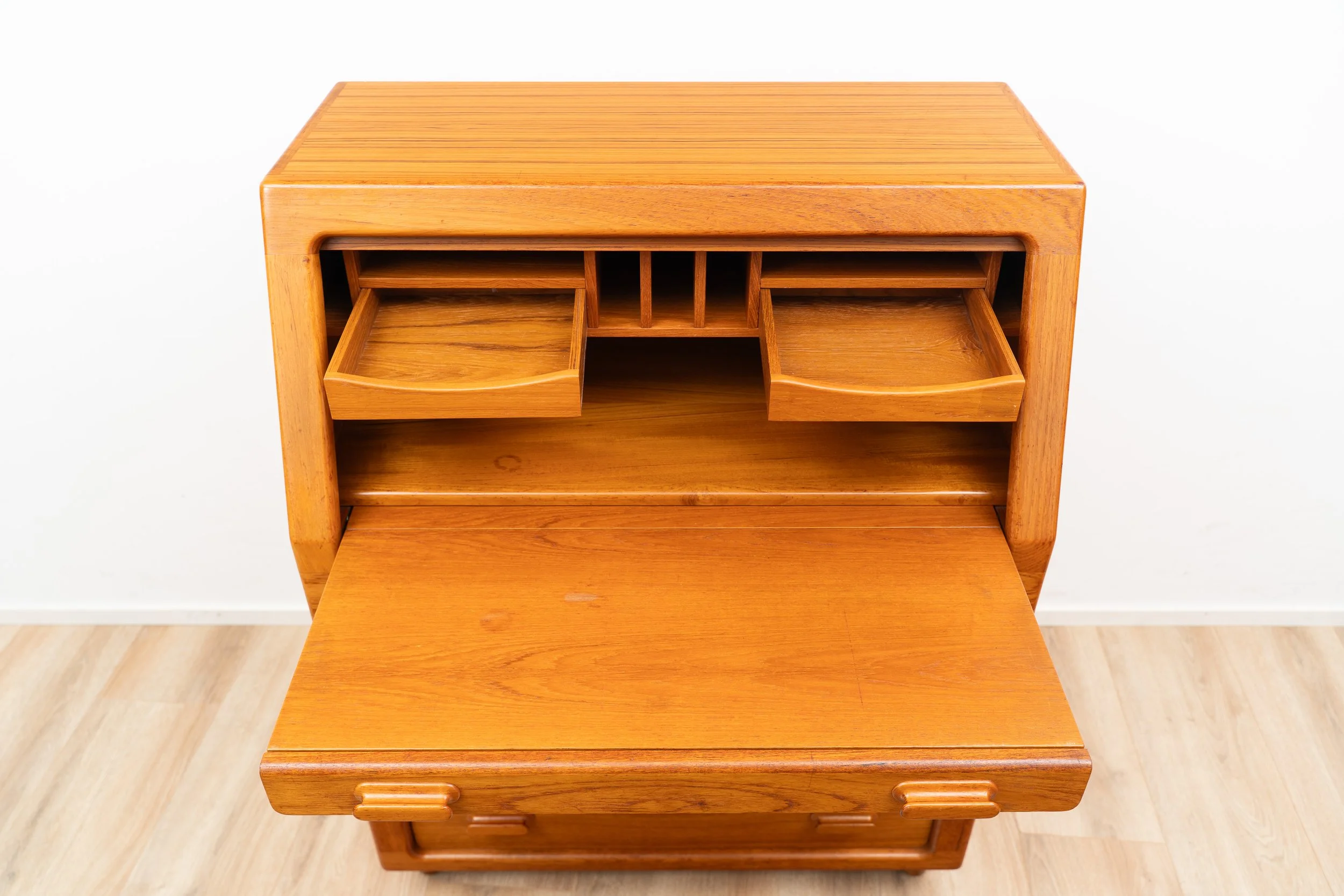 Secretaire by Dyrlund (4 of 16).JPG