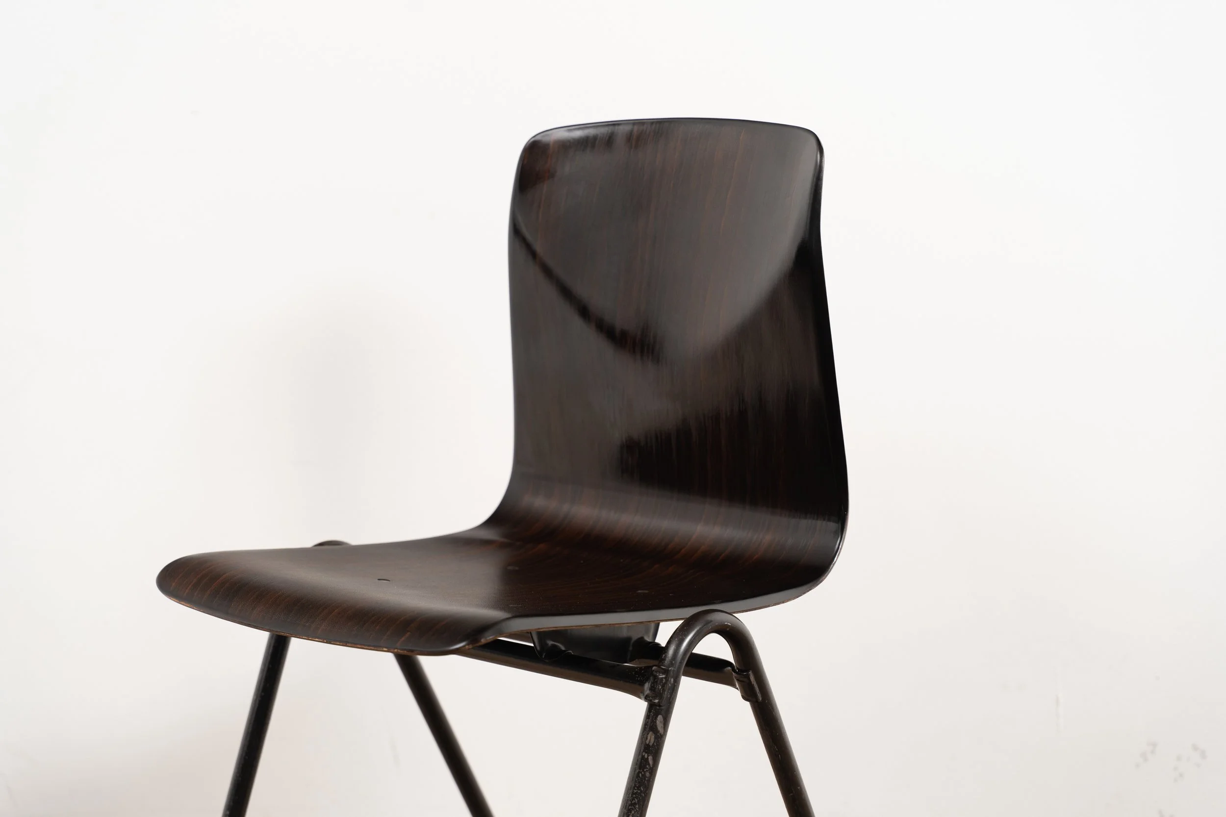 Galvanitas S25 - Black (3 of 5).JPG