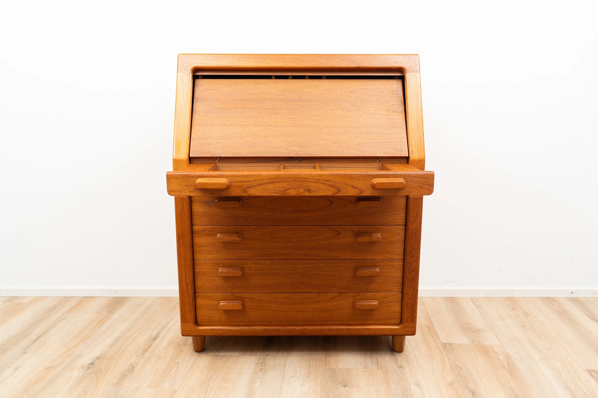 Secretaire by Dyrlund (6 of 16).JPG