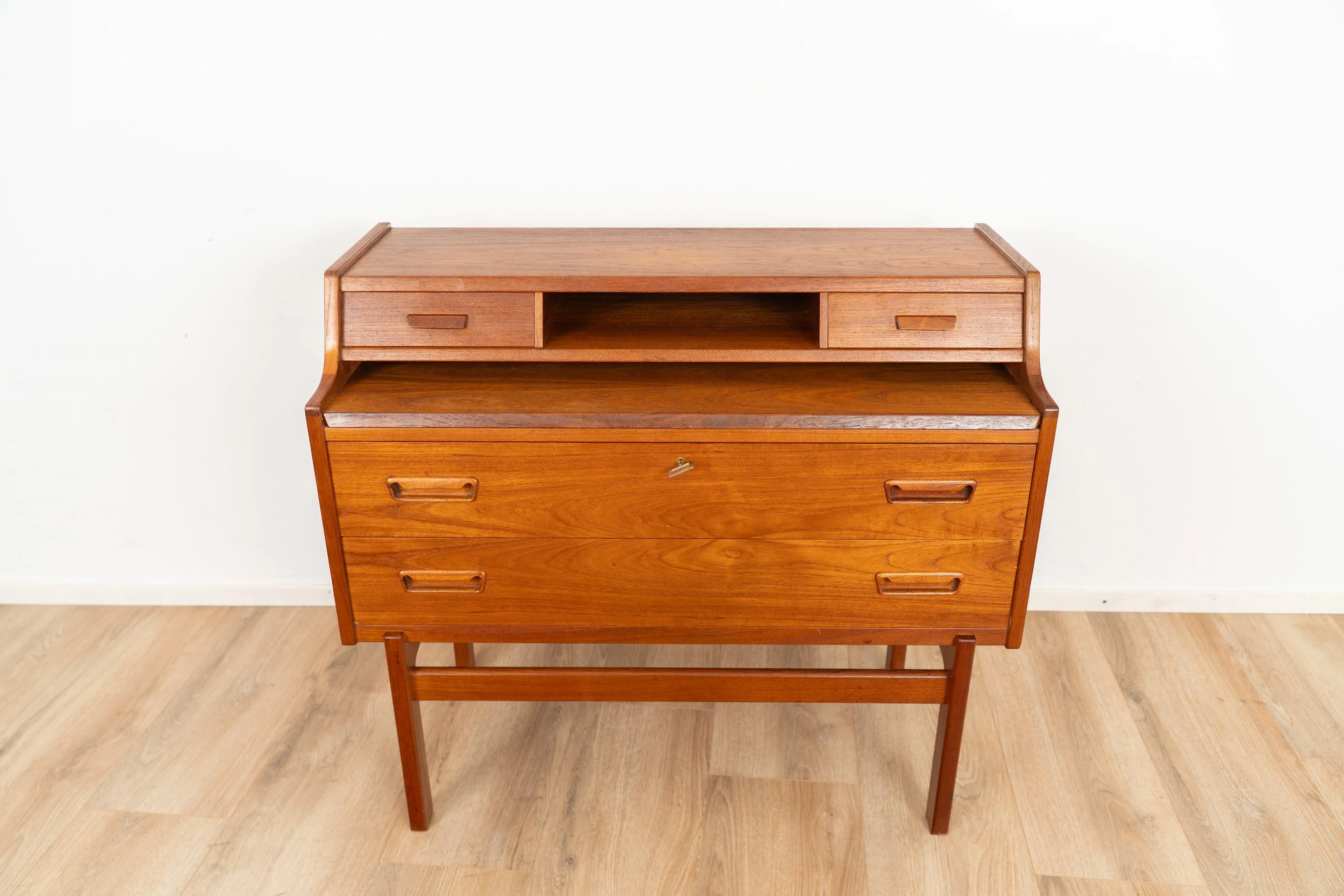 Writing Cabinet by Arne Wahl Iversen (12 of 20).JPG