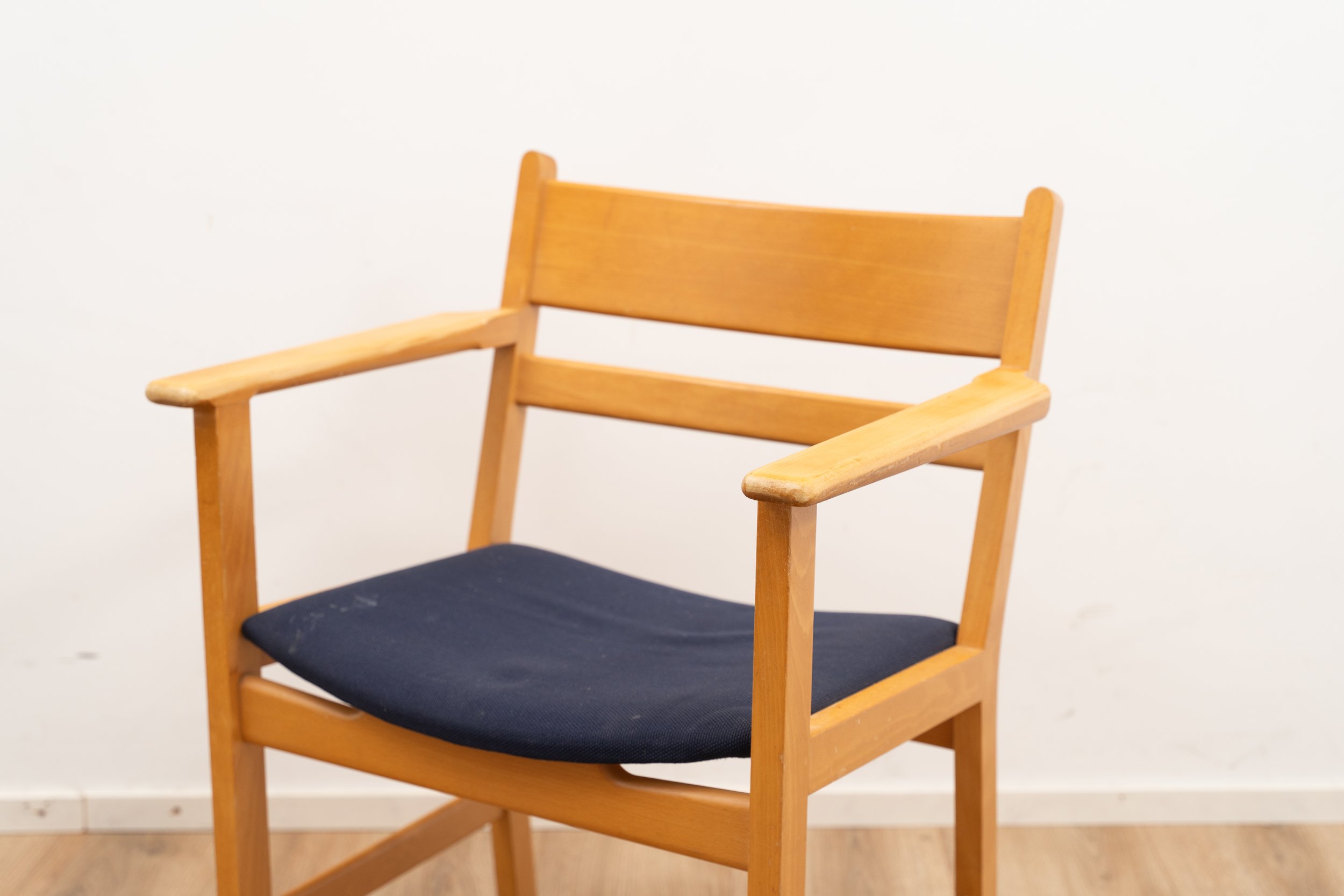 Armchair set by Hans J. Wegner (7 of 17).JPG