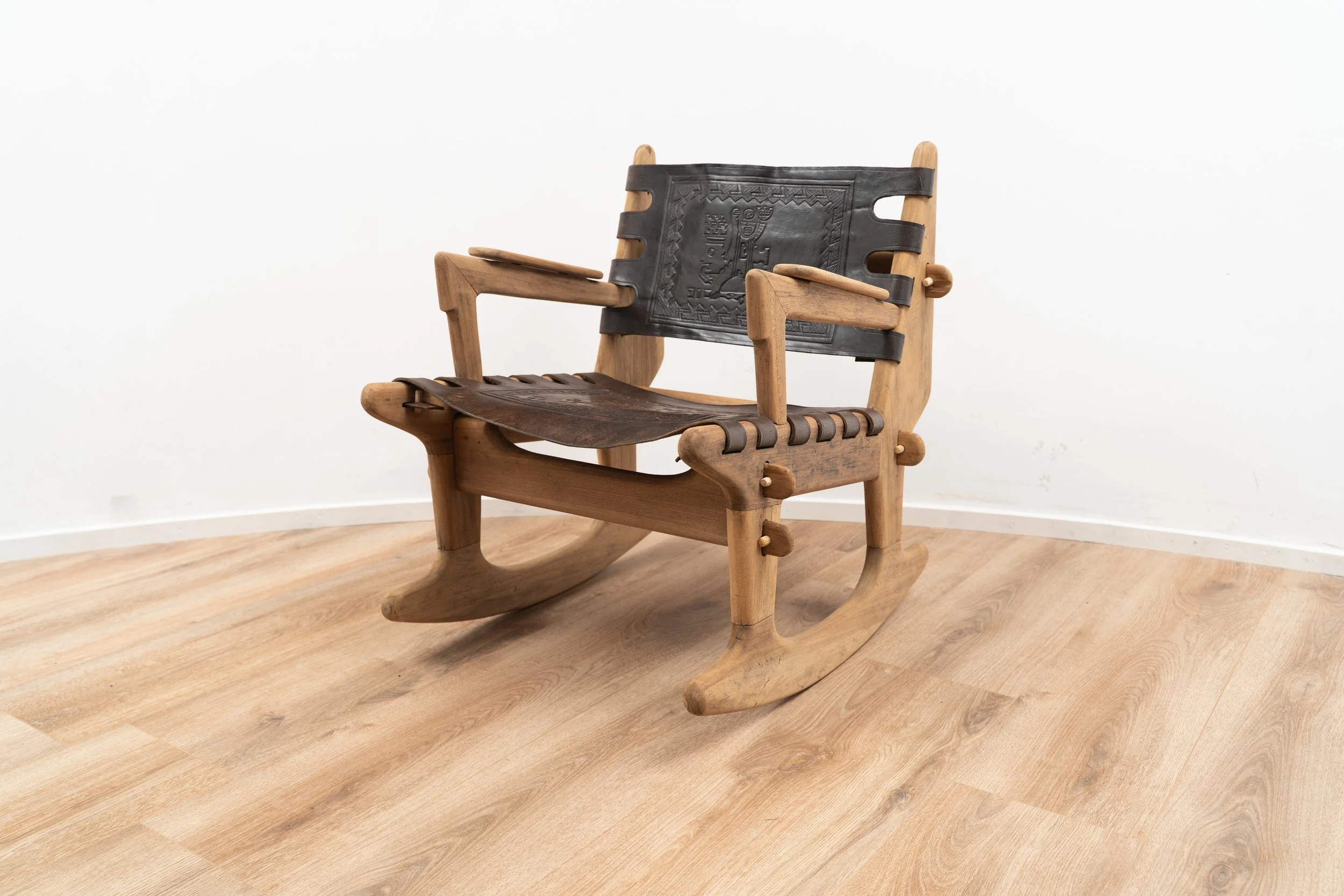 Small sling rocking chair by Angel Pazmino (2 of 7).JPG
