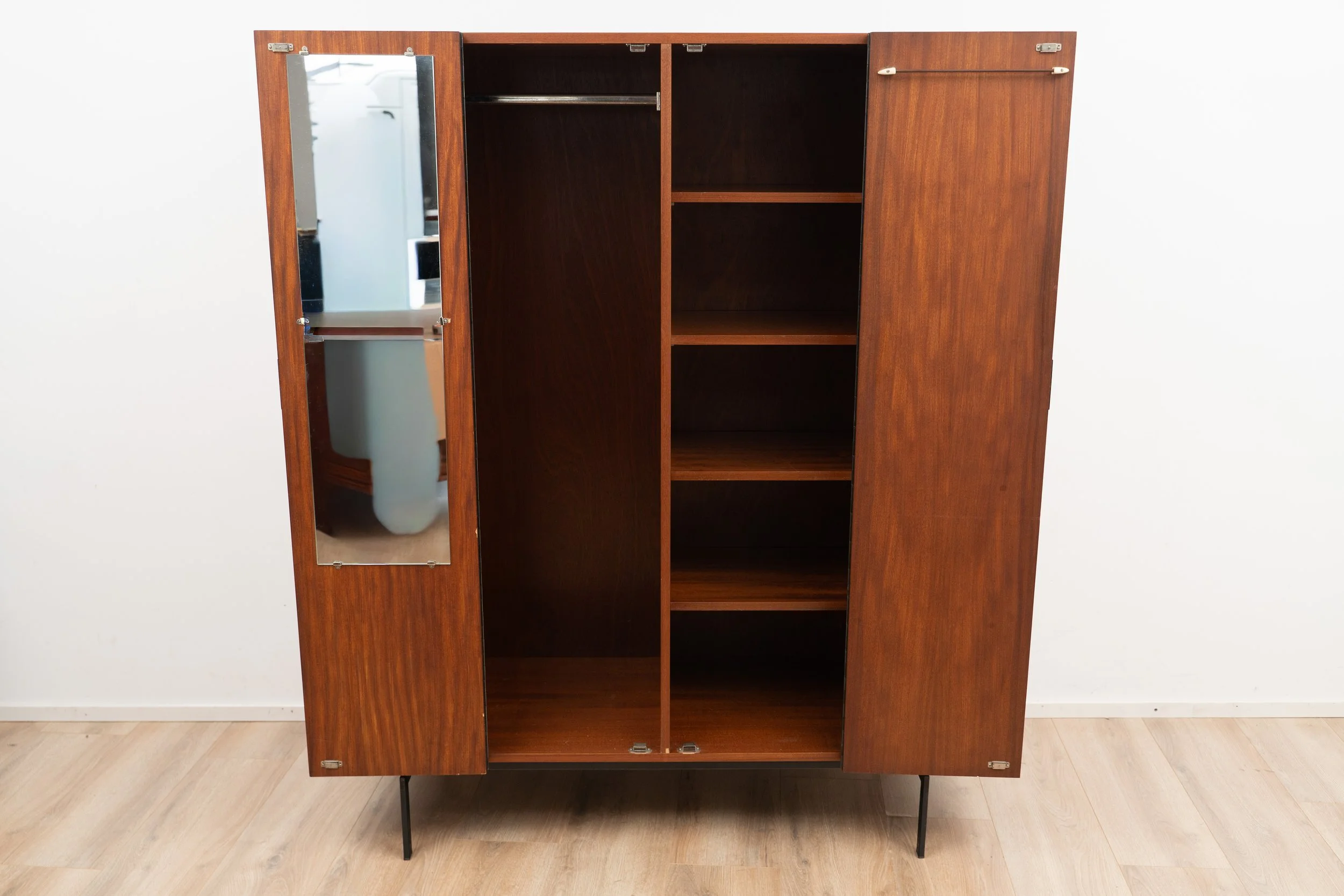 KU14 Wardrobe by Cees Braakman (9 of 17).JPG