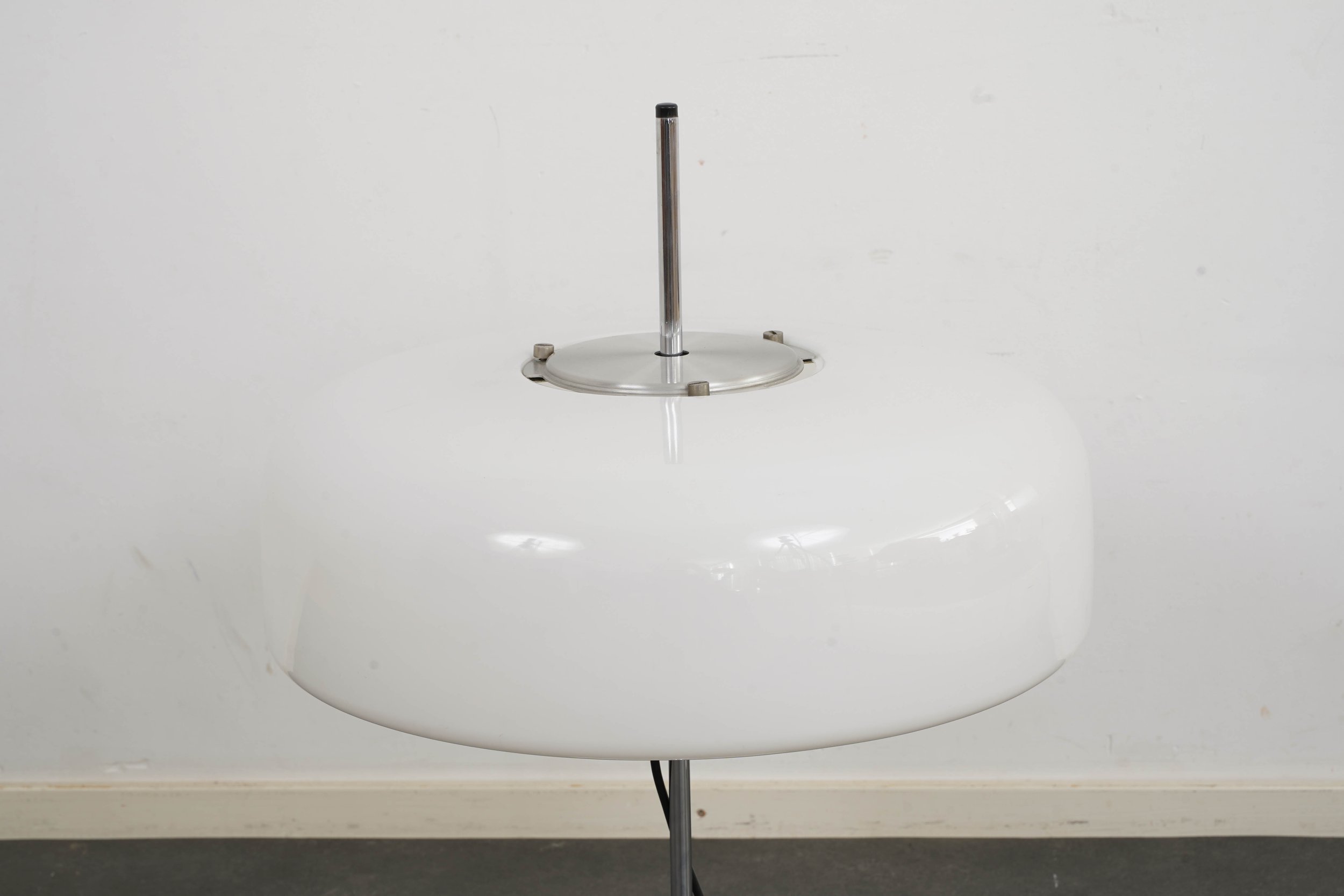 Desk_light_by_DVE3.jpg