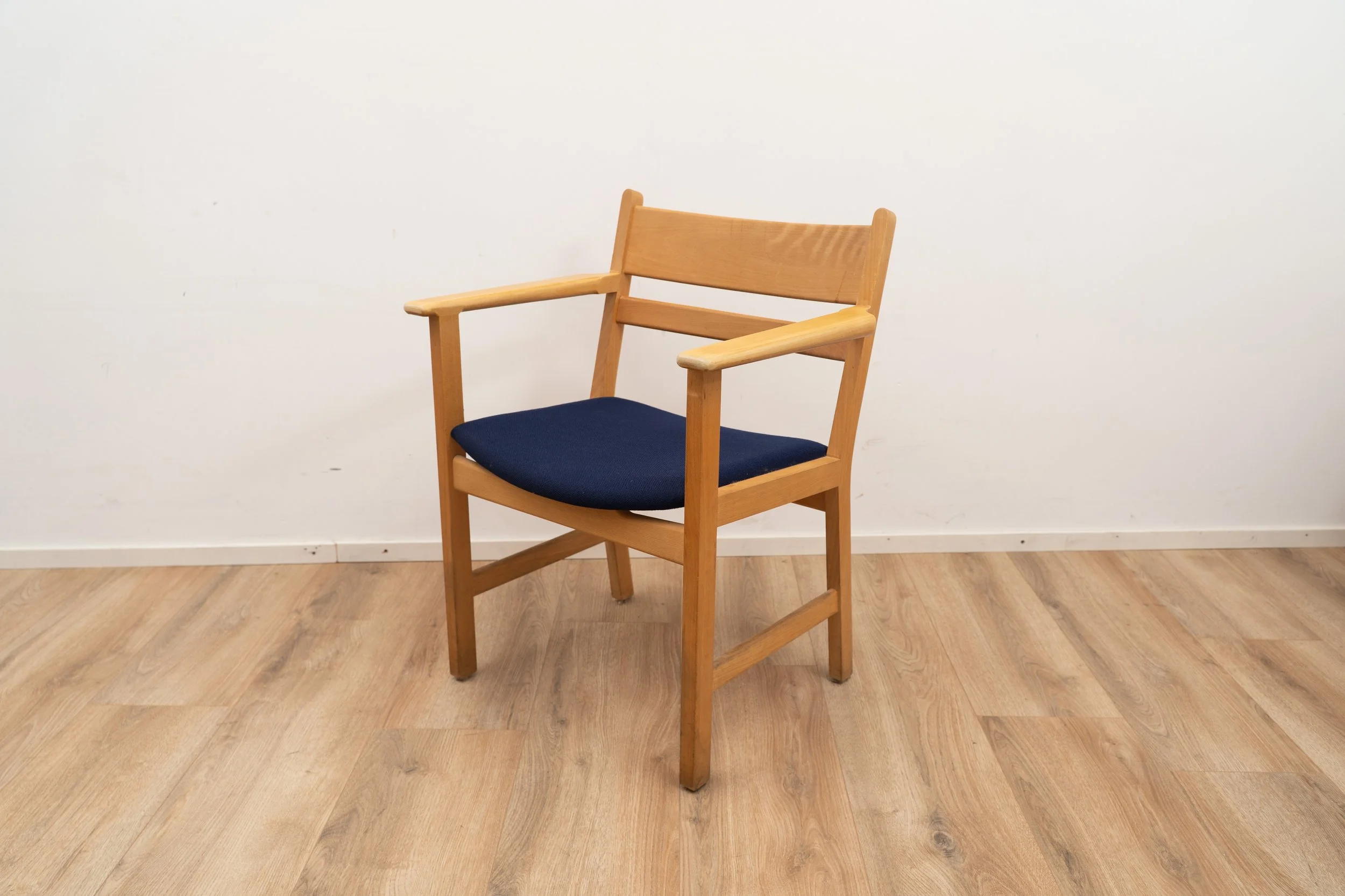 Armchair set by Hans J. Wegner (12 of 17).JPG