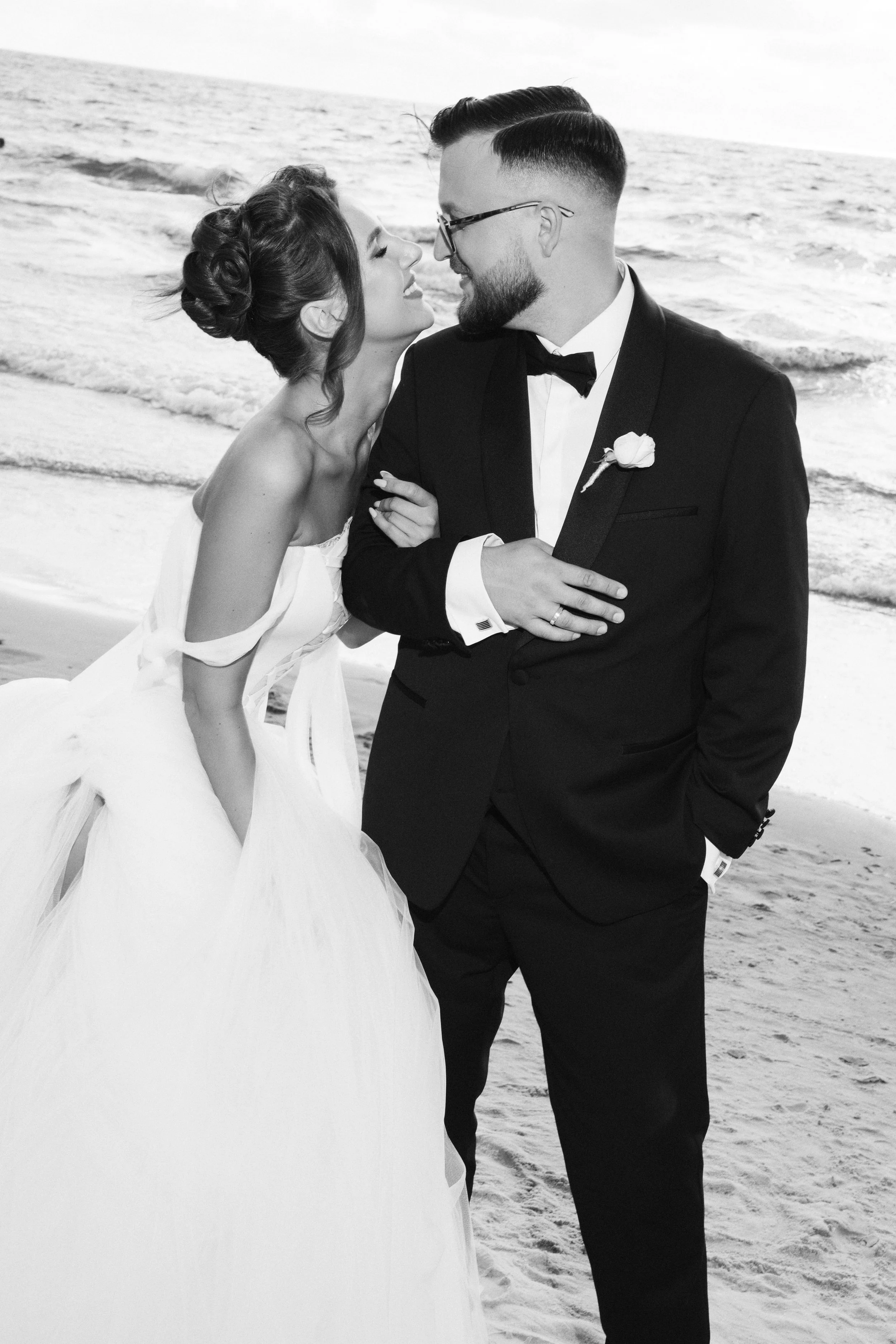 DG wedding sneakpeek 74 small.jpg